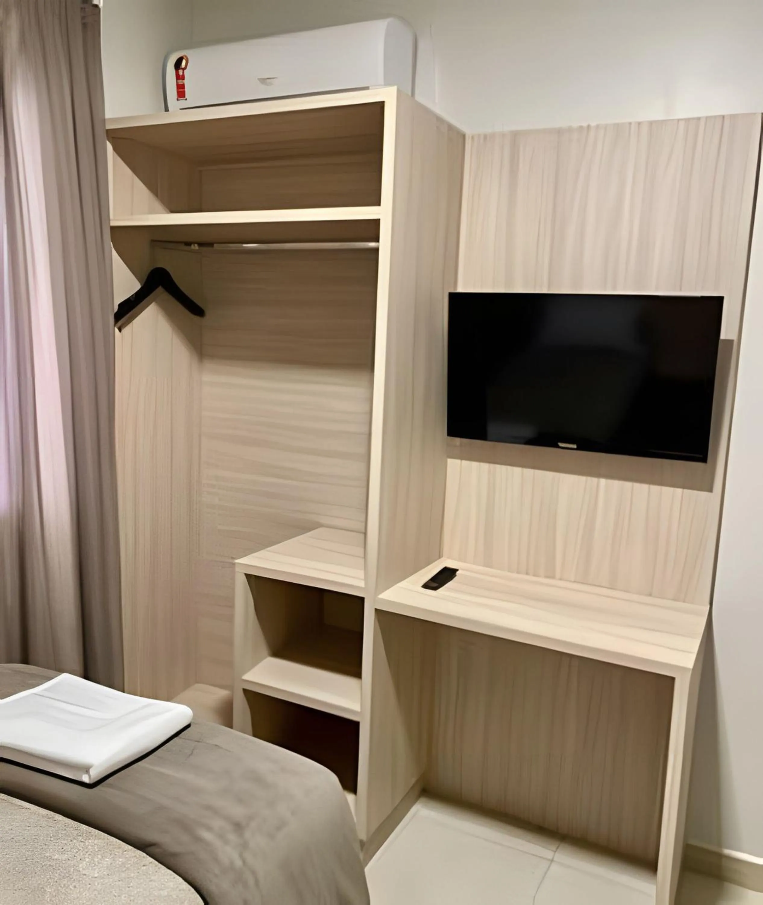 TV and multimedia, Bed in Edifício Shalfa