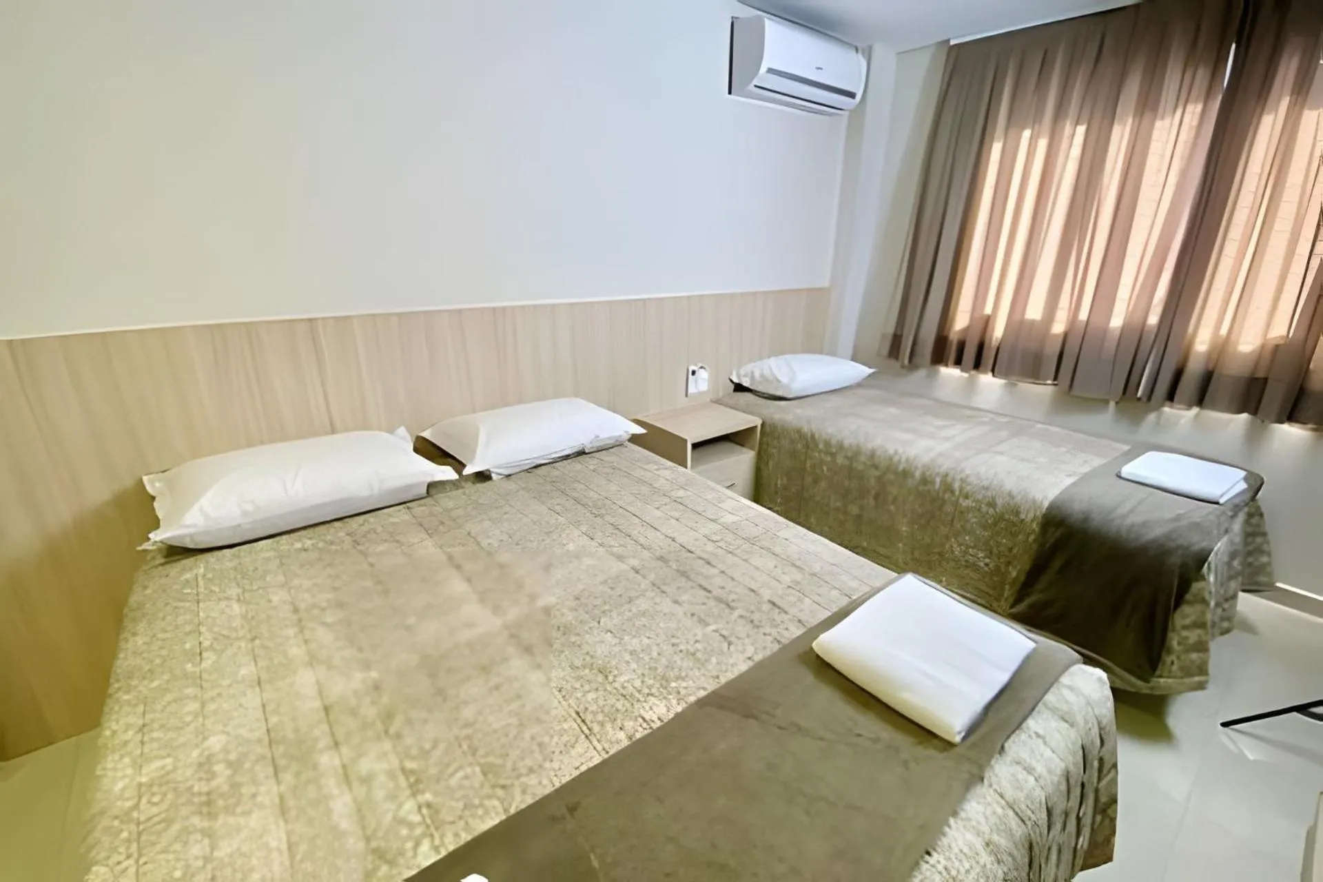 Bedroom, Bed in Edifício Shalfa