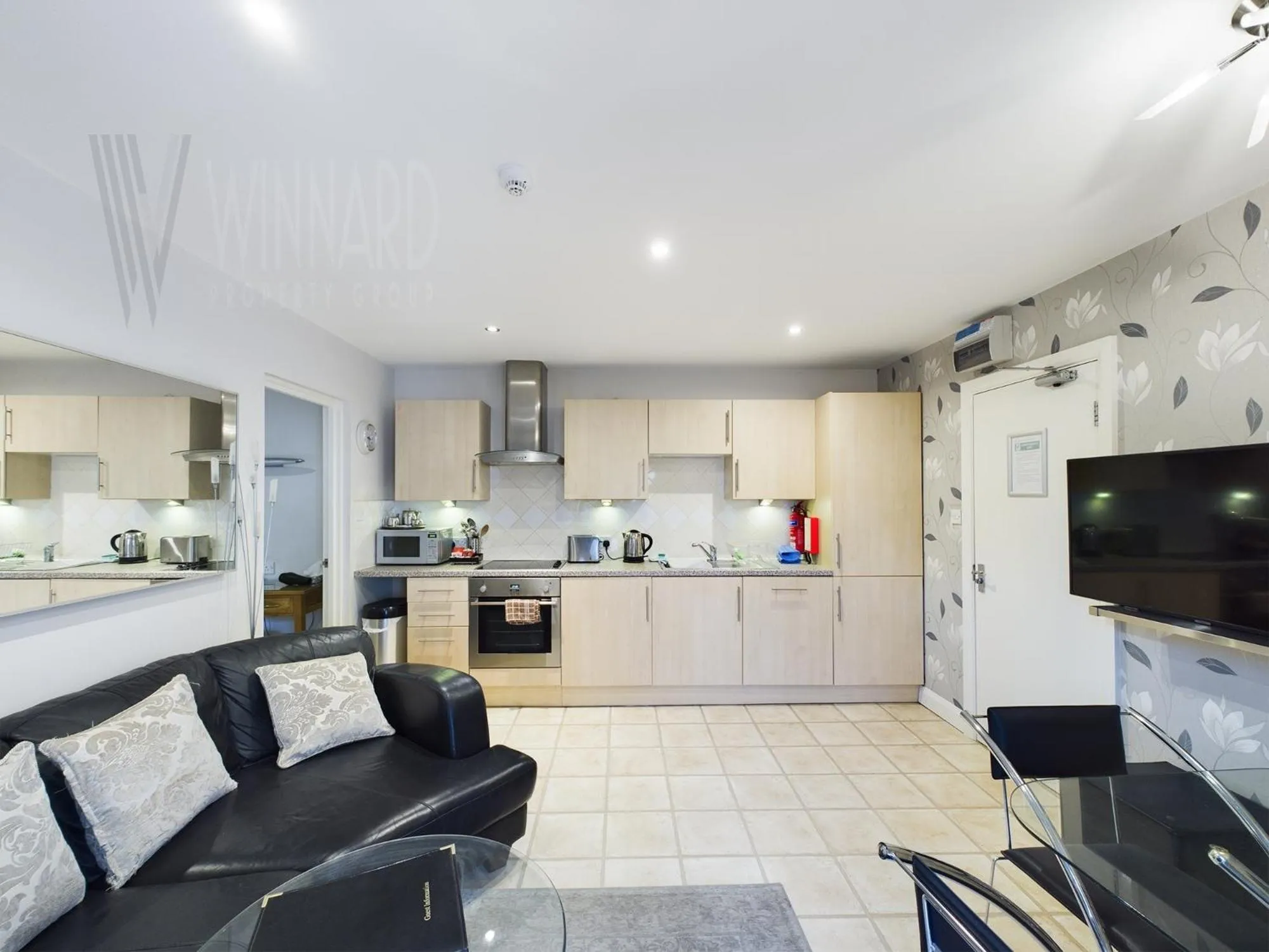 Kitchen or kitchenette in The Beach House, Luxury Apartments