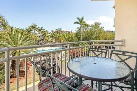 NEW Grenada Suite - Parking Pool & Pets 209