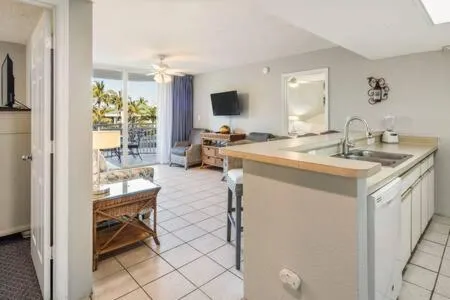 NEW Grenada Suite - Parking Pool & Pets 209