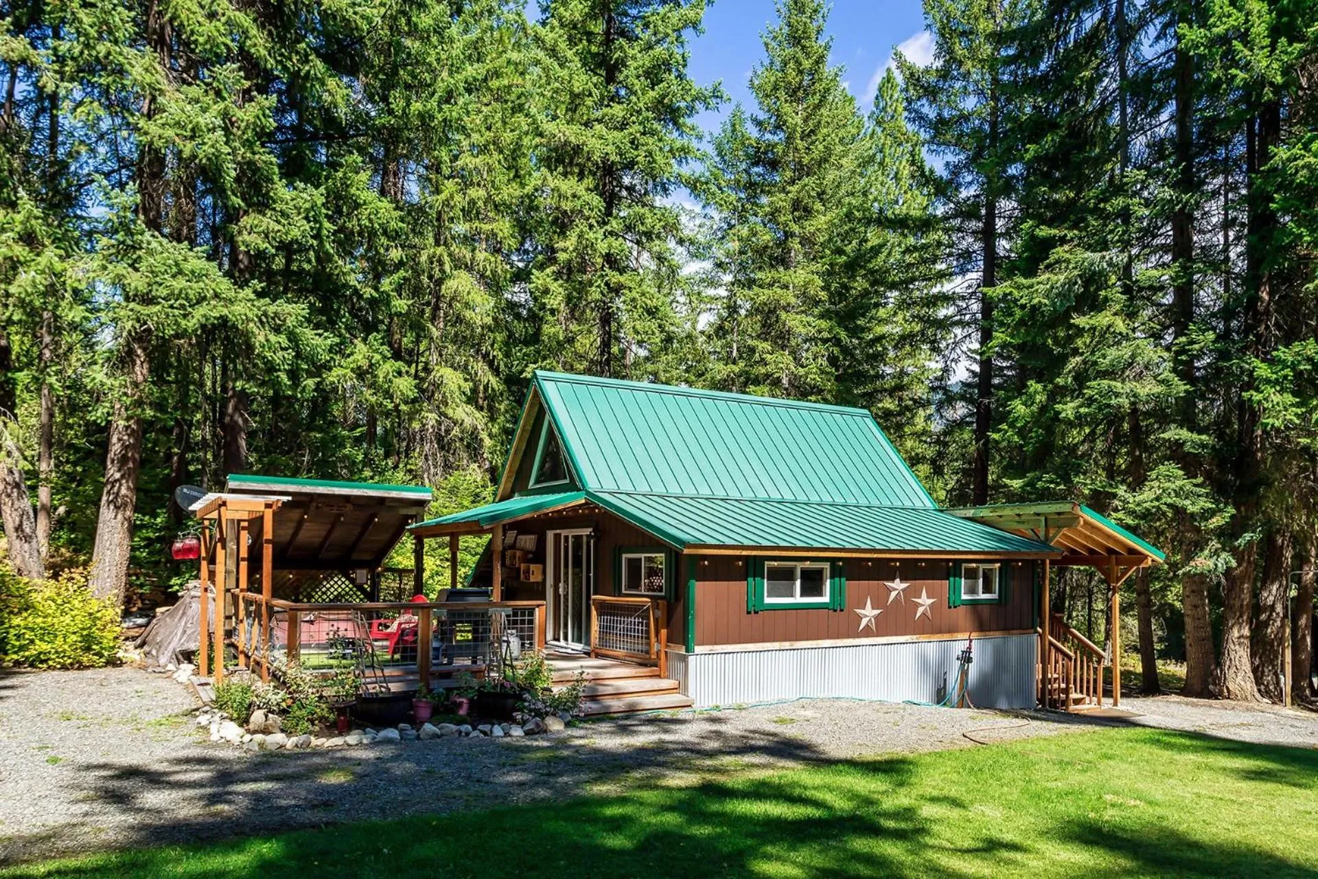 Property building in Camp David by NW Comfy Cabins