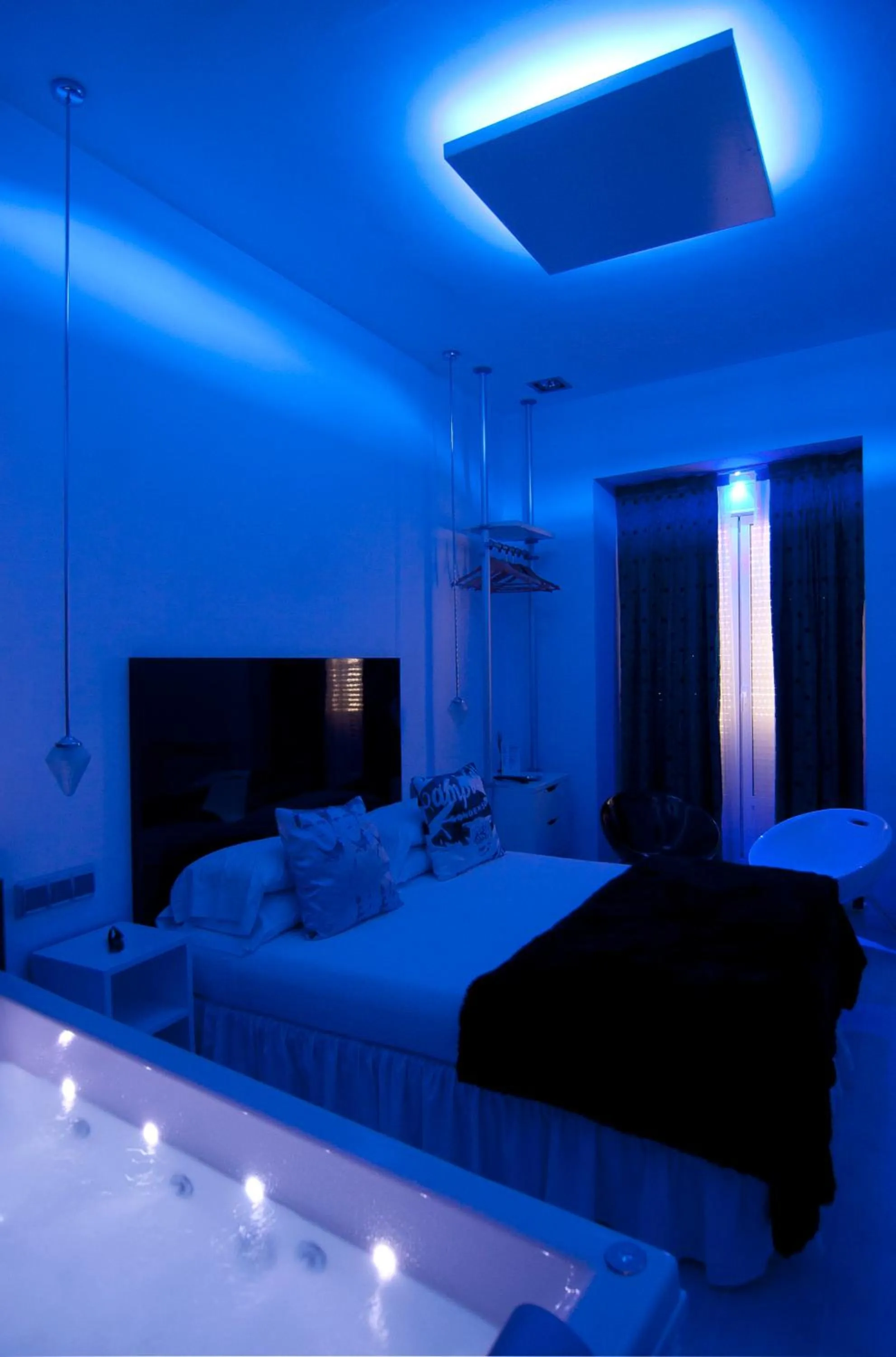 Hot Tub, Bed in Hostal Santo Domingo