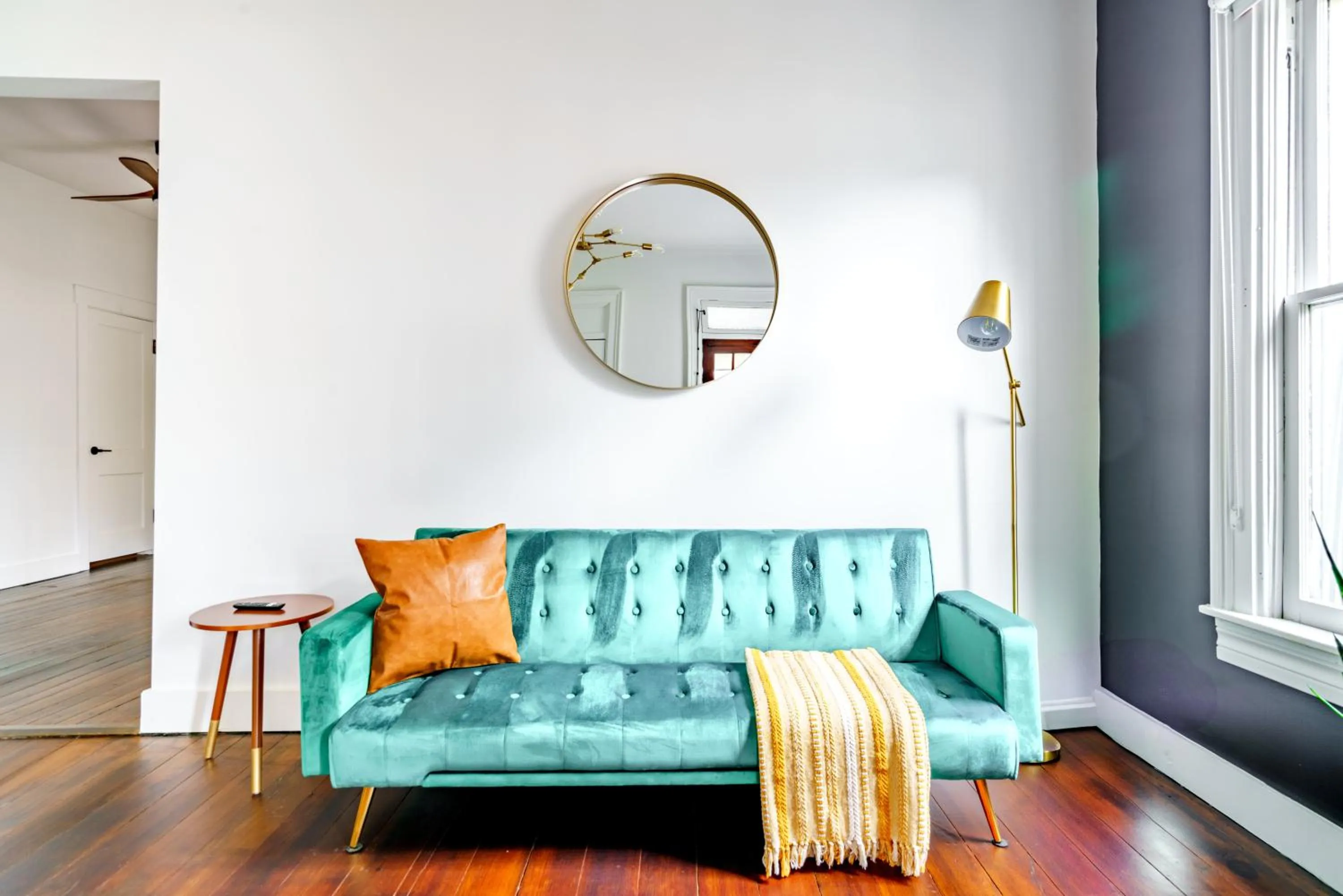 Jungle House Luxury Stays - Downtown Chillicothe