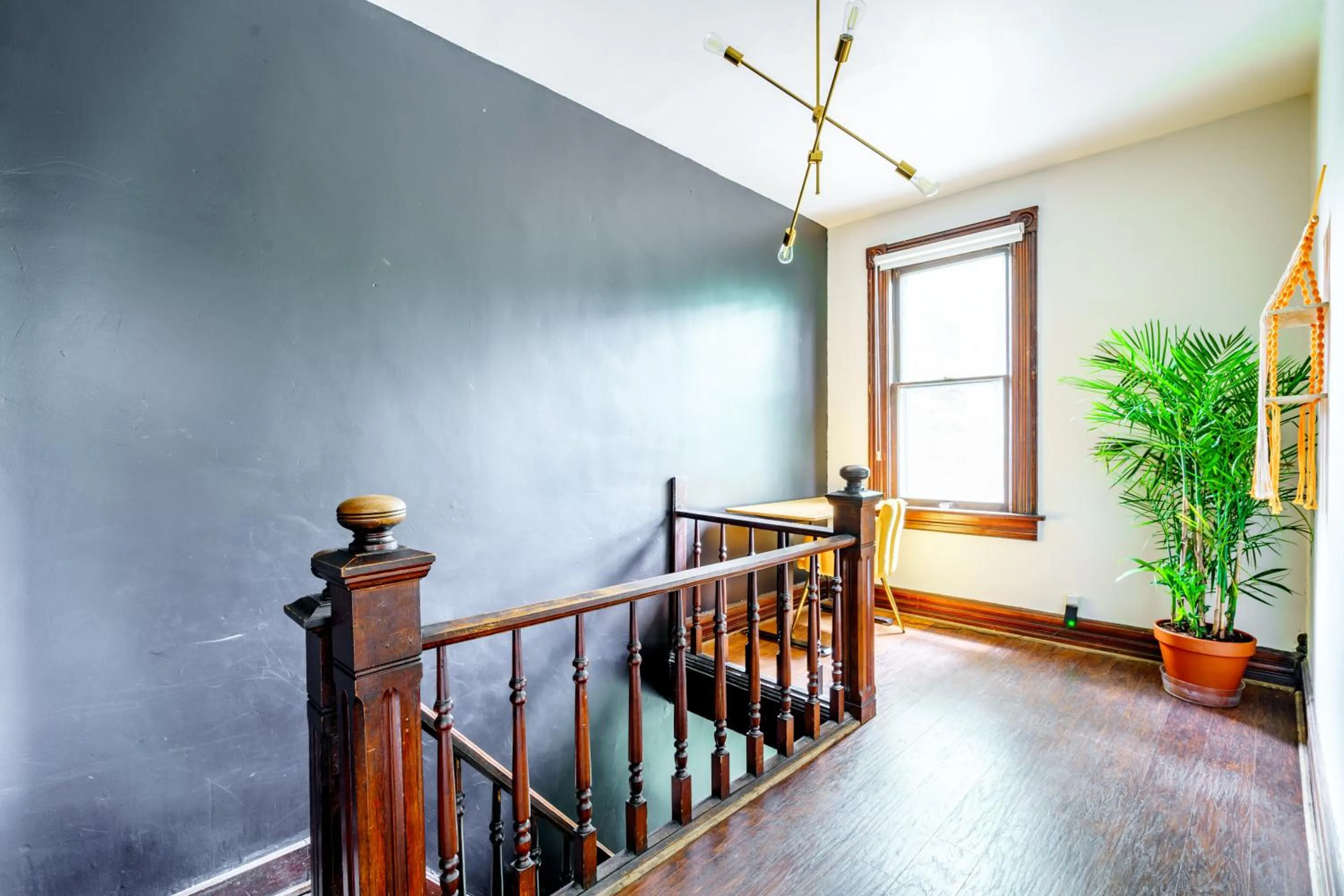 Jungle House Luxury Stays - Downtown Chillicothe