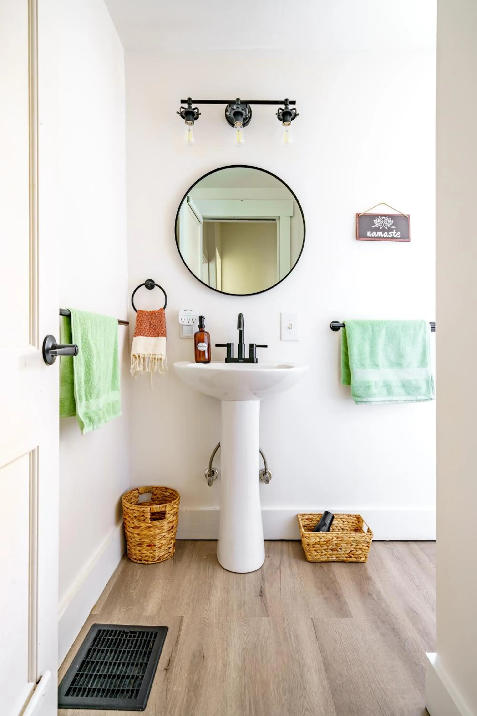 Jungle House Luxury Stays - Downtown Chillicothe