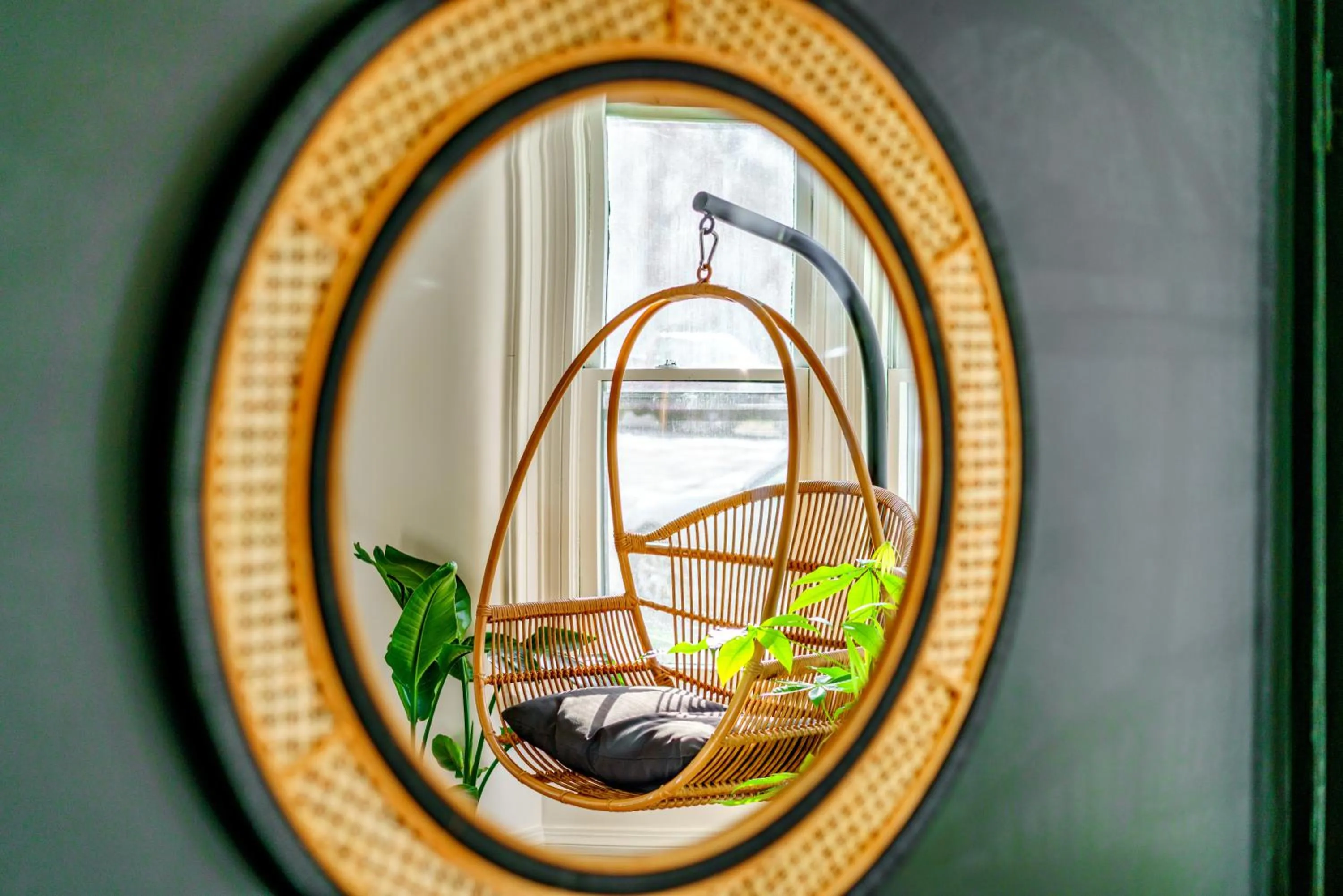 Jungle House Luxury Stays - Downtown Chillicothe