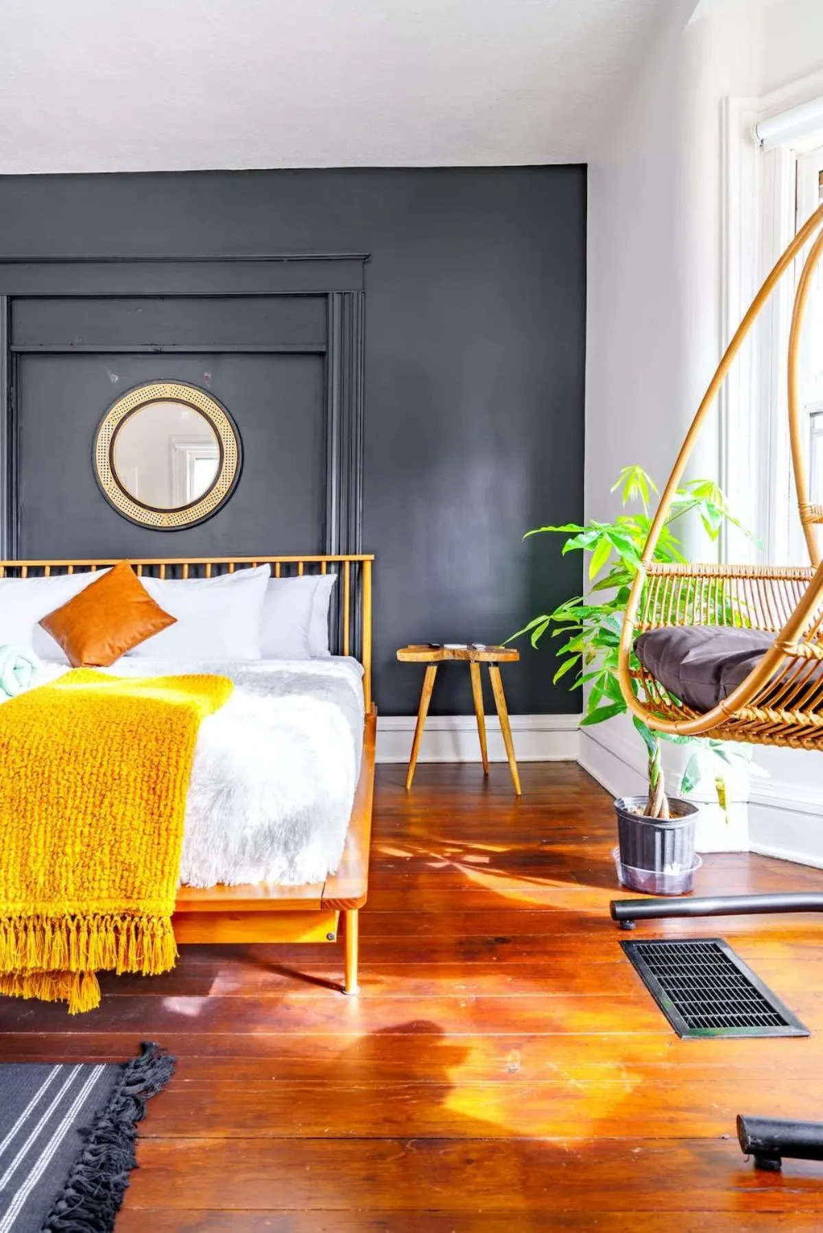 Jungle House Luxury Stays - Downtown Chillicothe