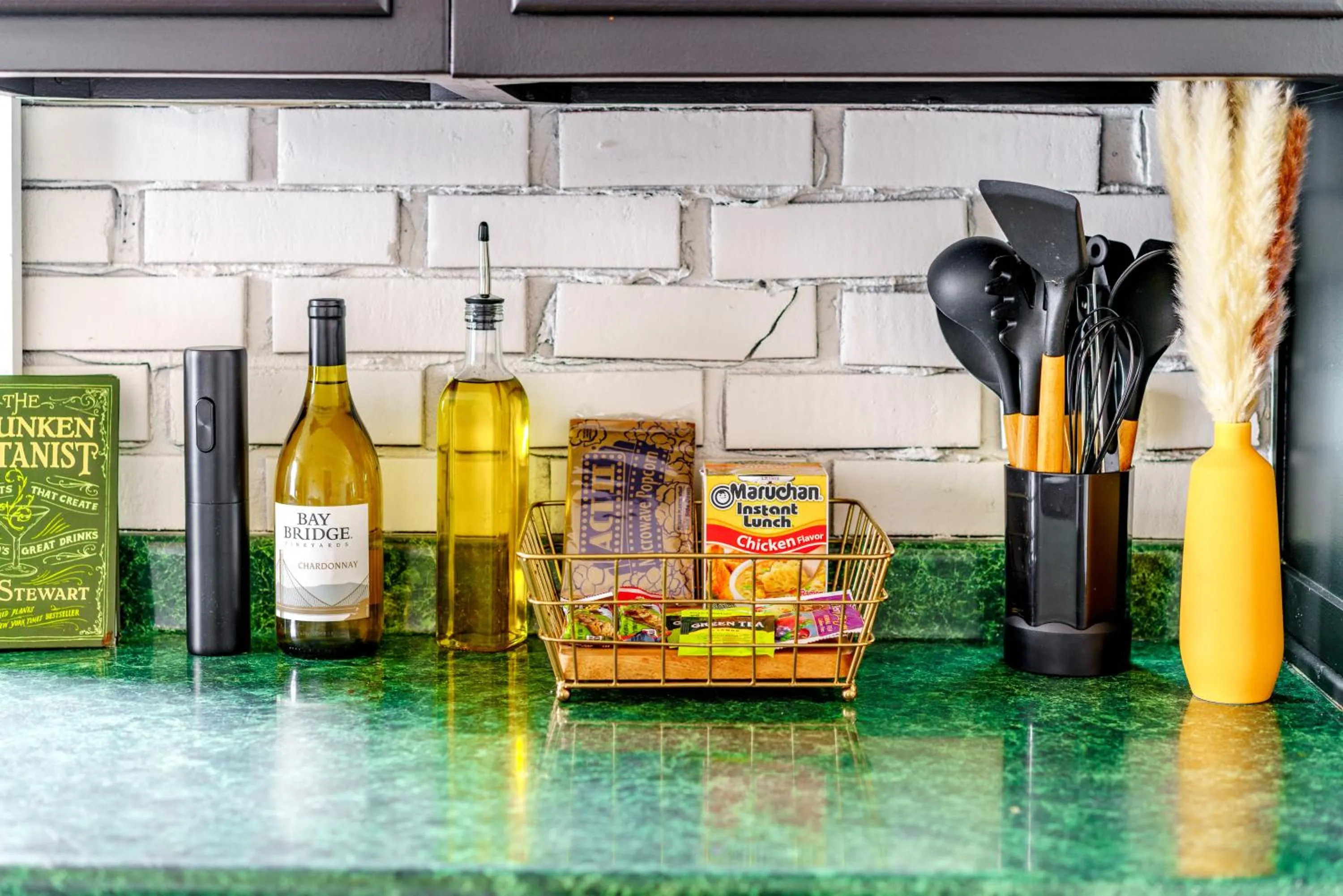 Jungle House Luxury Stays - Downtown Chillicothe