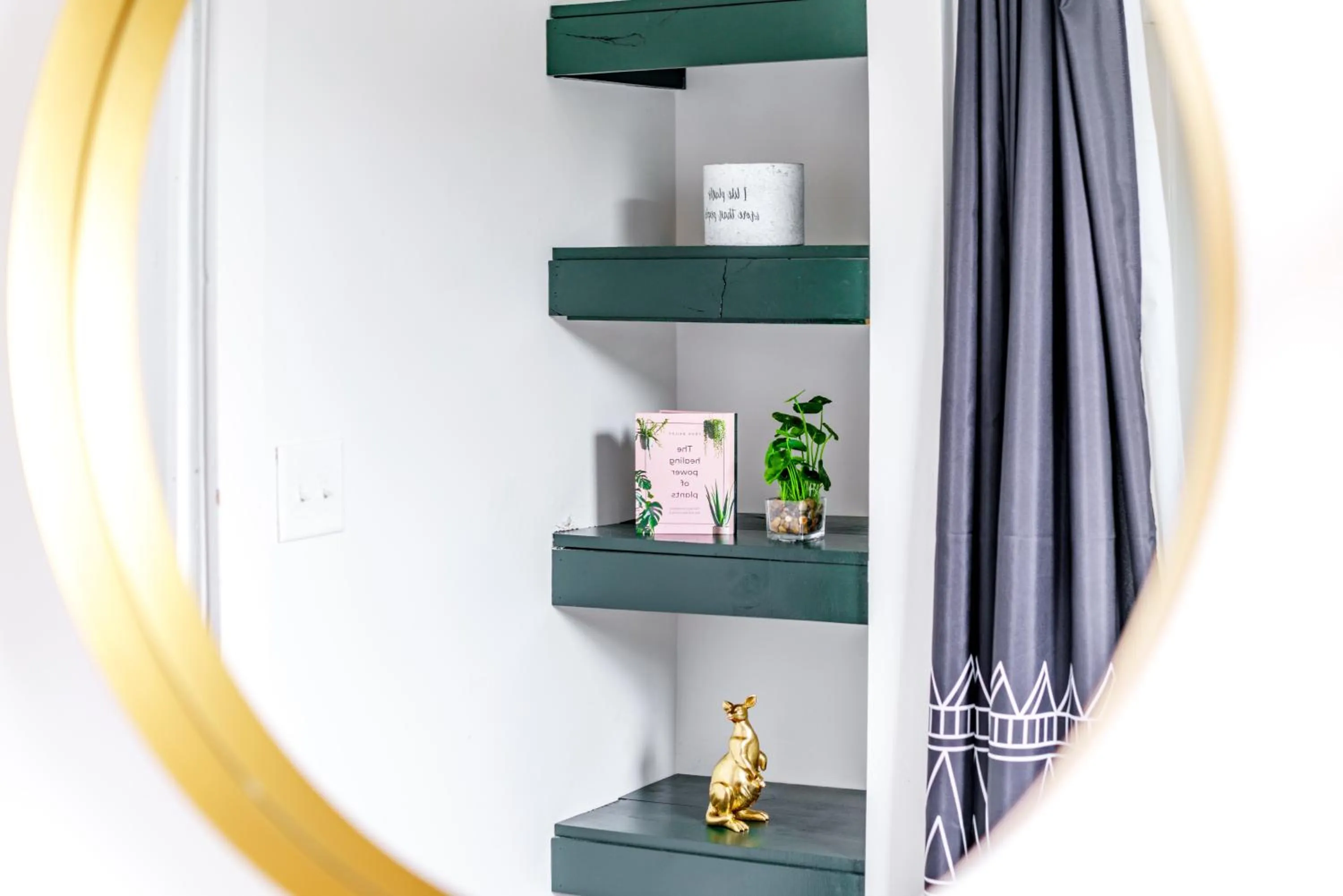 Jungle House Luxury Stays - Downtown Chillicothe