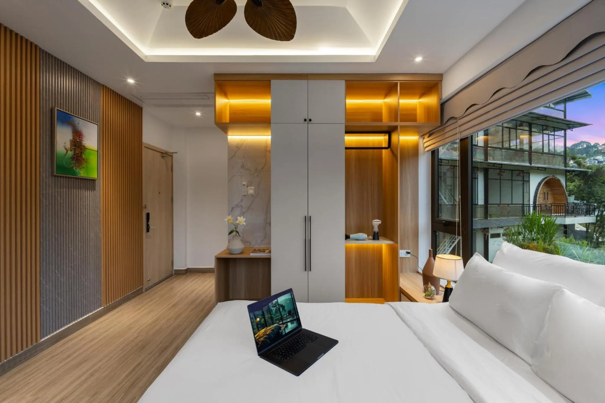 Bed in Payon Dalat Villa