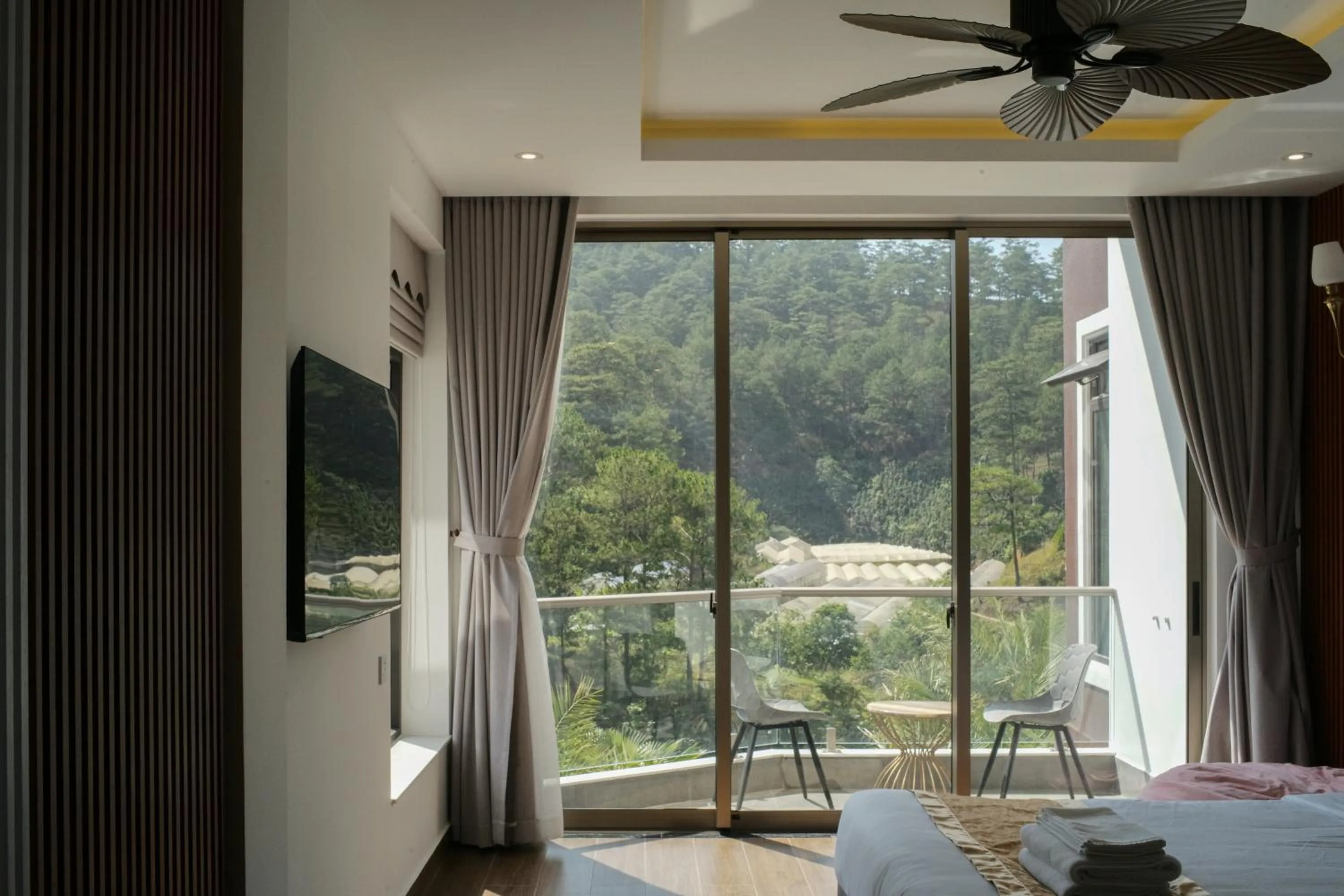 Bed in Payon Dalat Villa