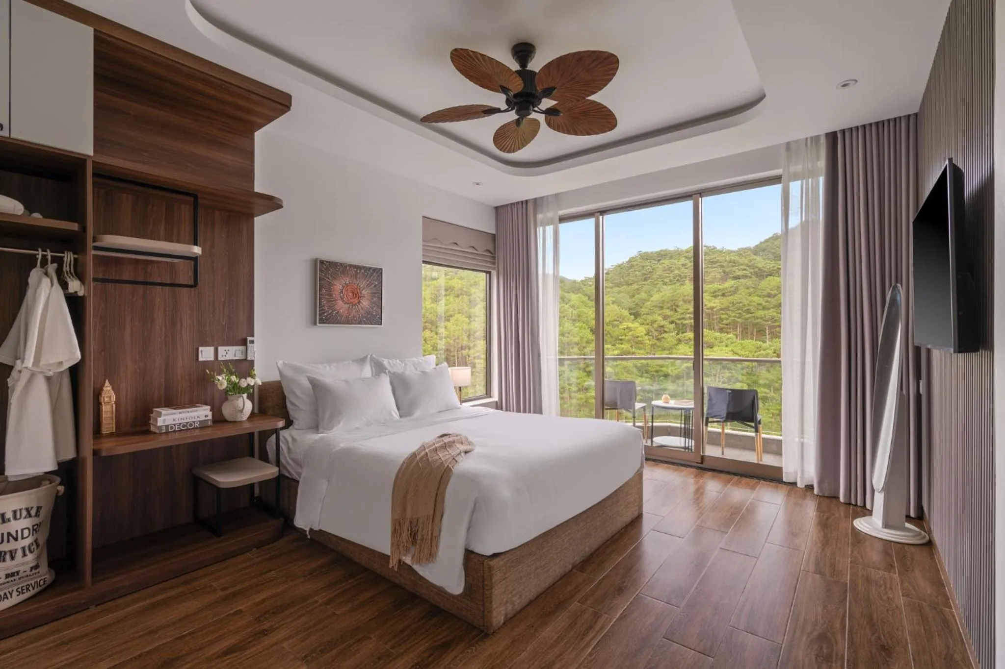 Bed in Payon Dalat Villa