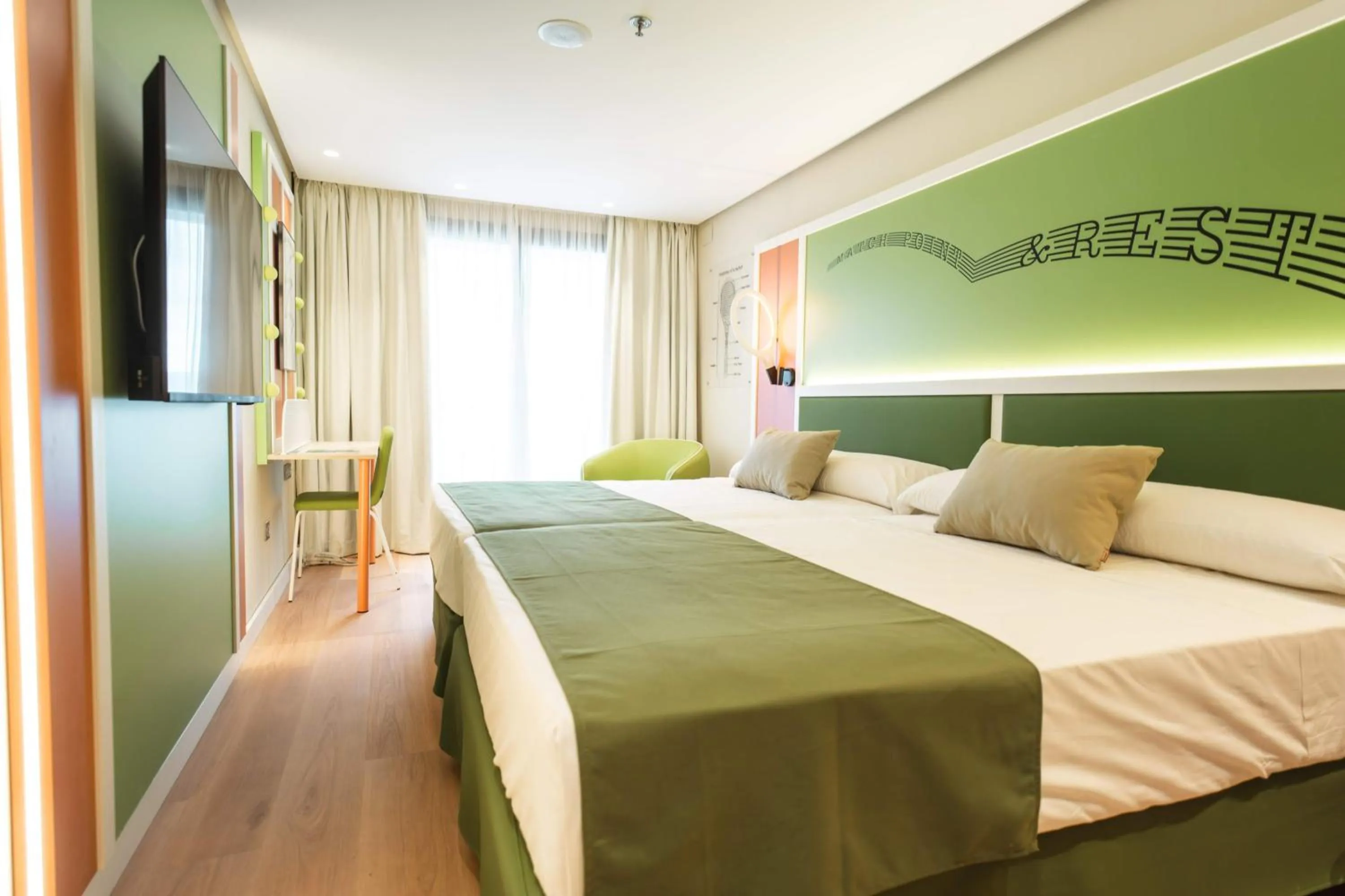 Bed in Marina d'Or® Hotel Gran Duque