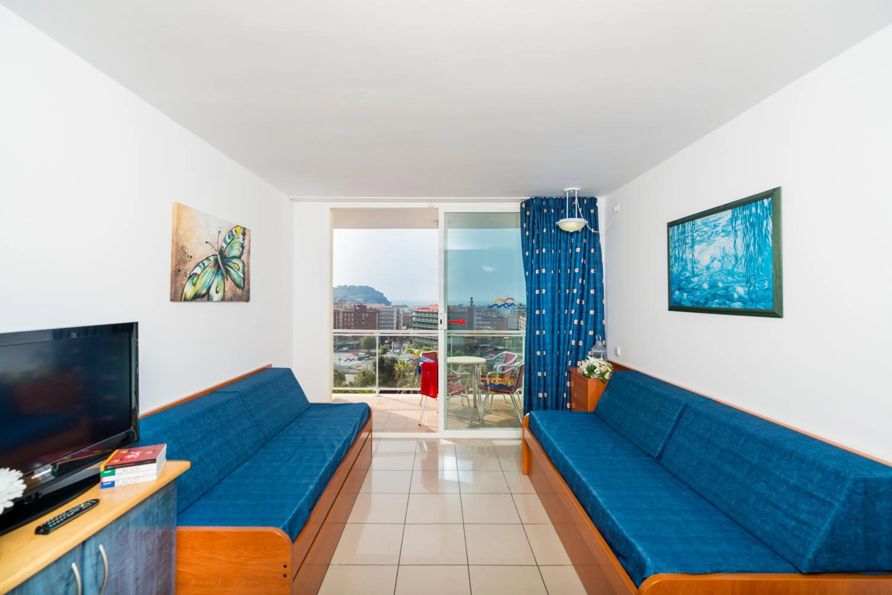 TV and multimedia in Costa Encantada Resort & Suites