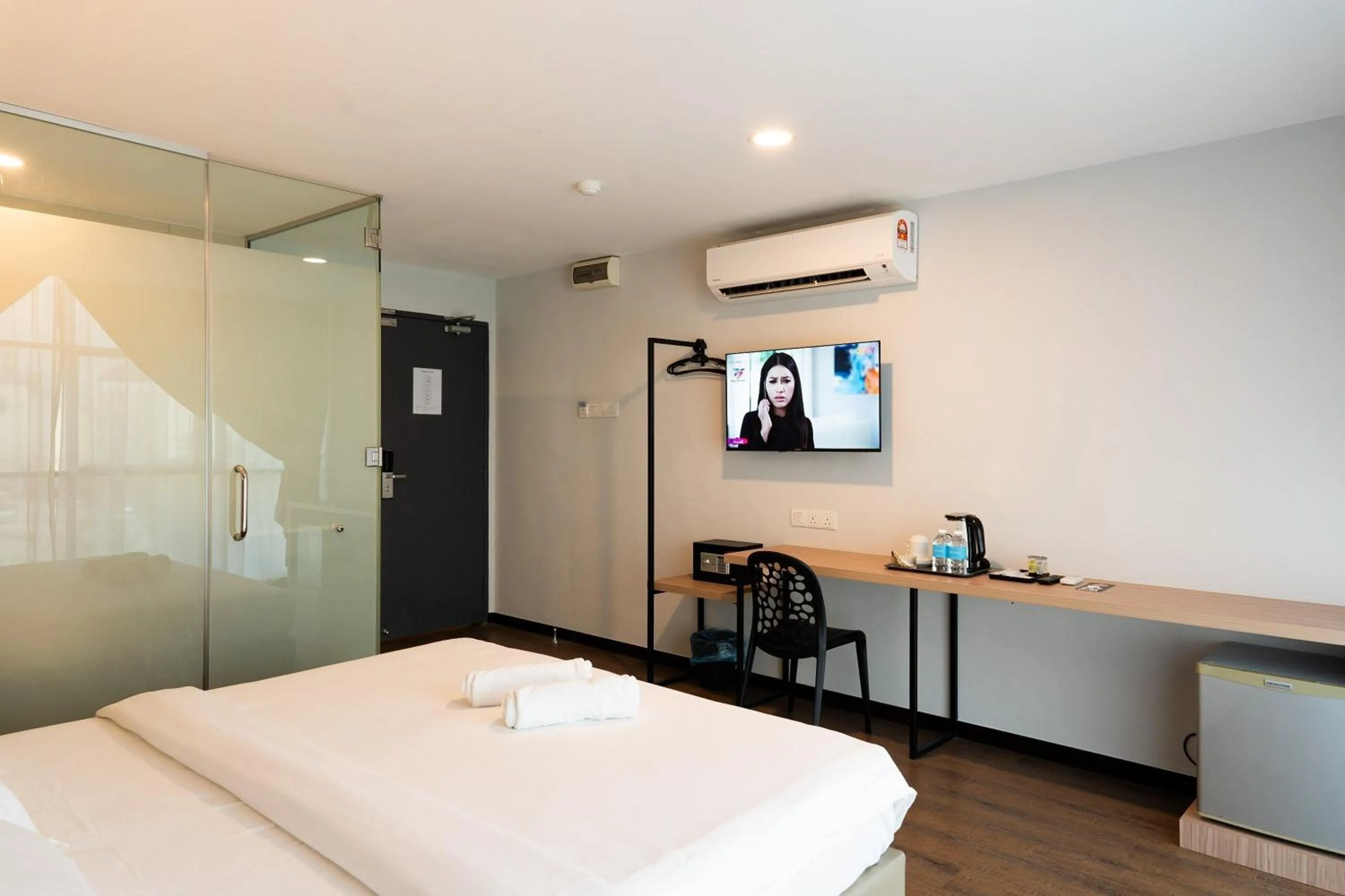 Bedroom, Bed in RM Hotel Muar