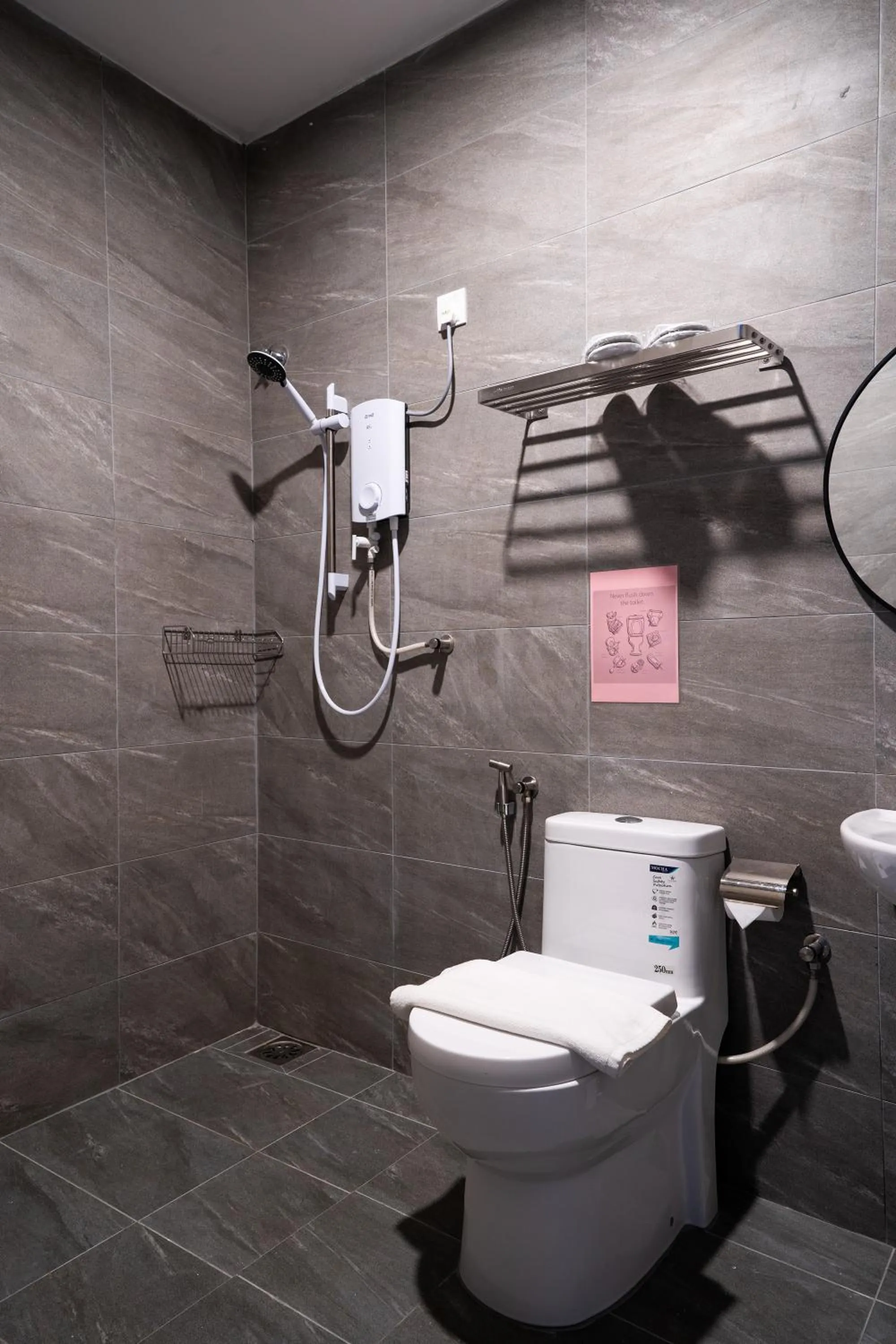 Bathroom in RM Hotel Muar