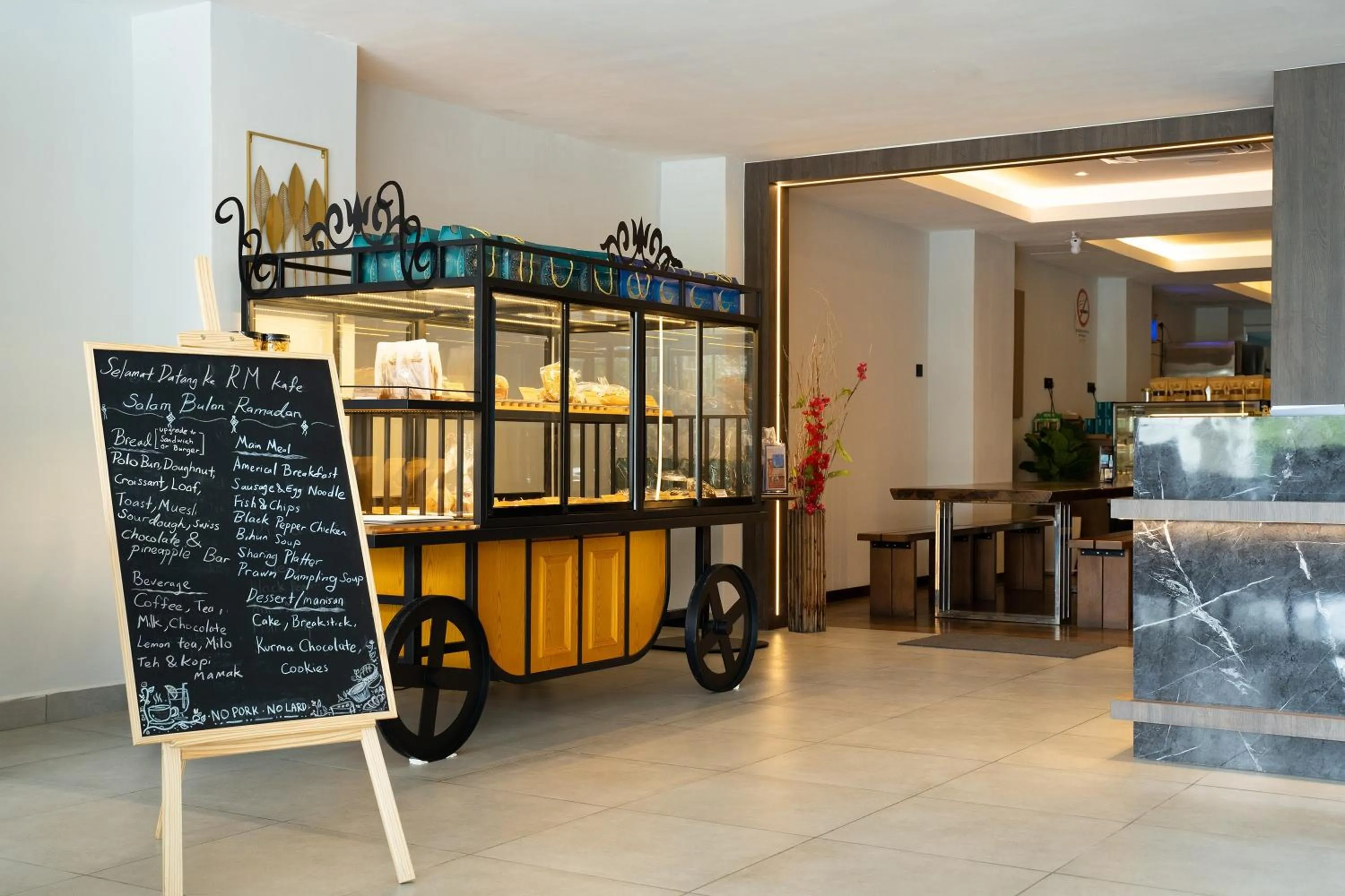 Restaurant/places to eat in RM Hotel Muar