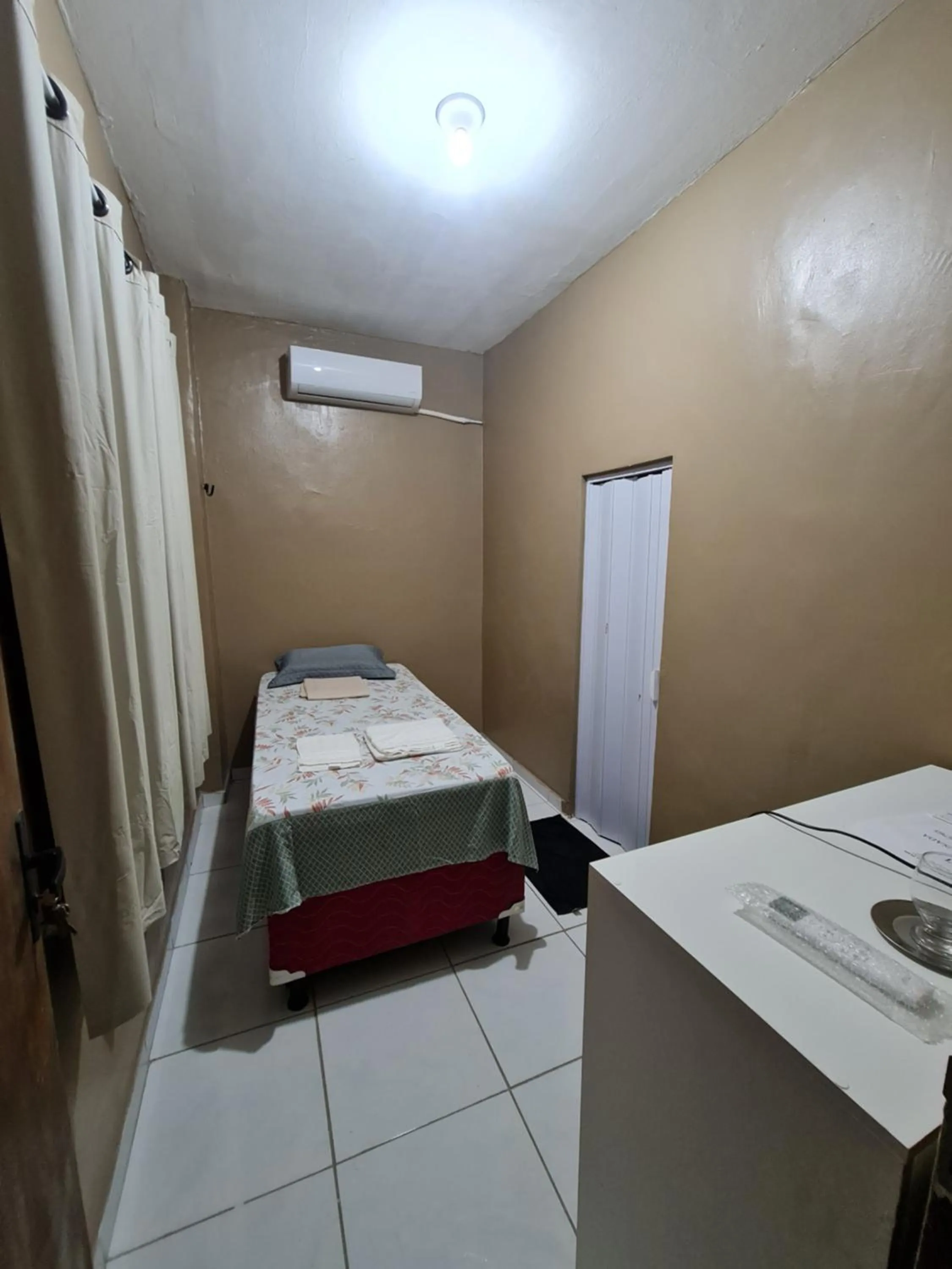 Photo of the whole room, Bed in Pousada Meireles Praia