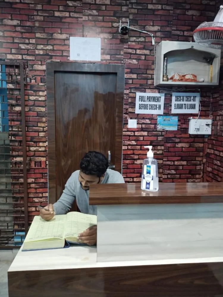 Hotel Bobby house 450m from beach & 1 km from temple