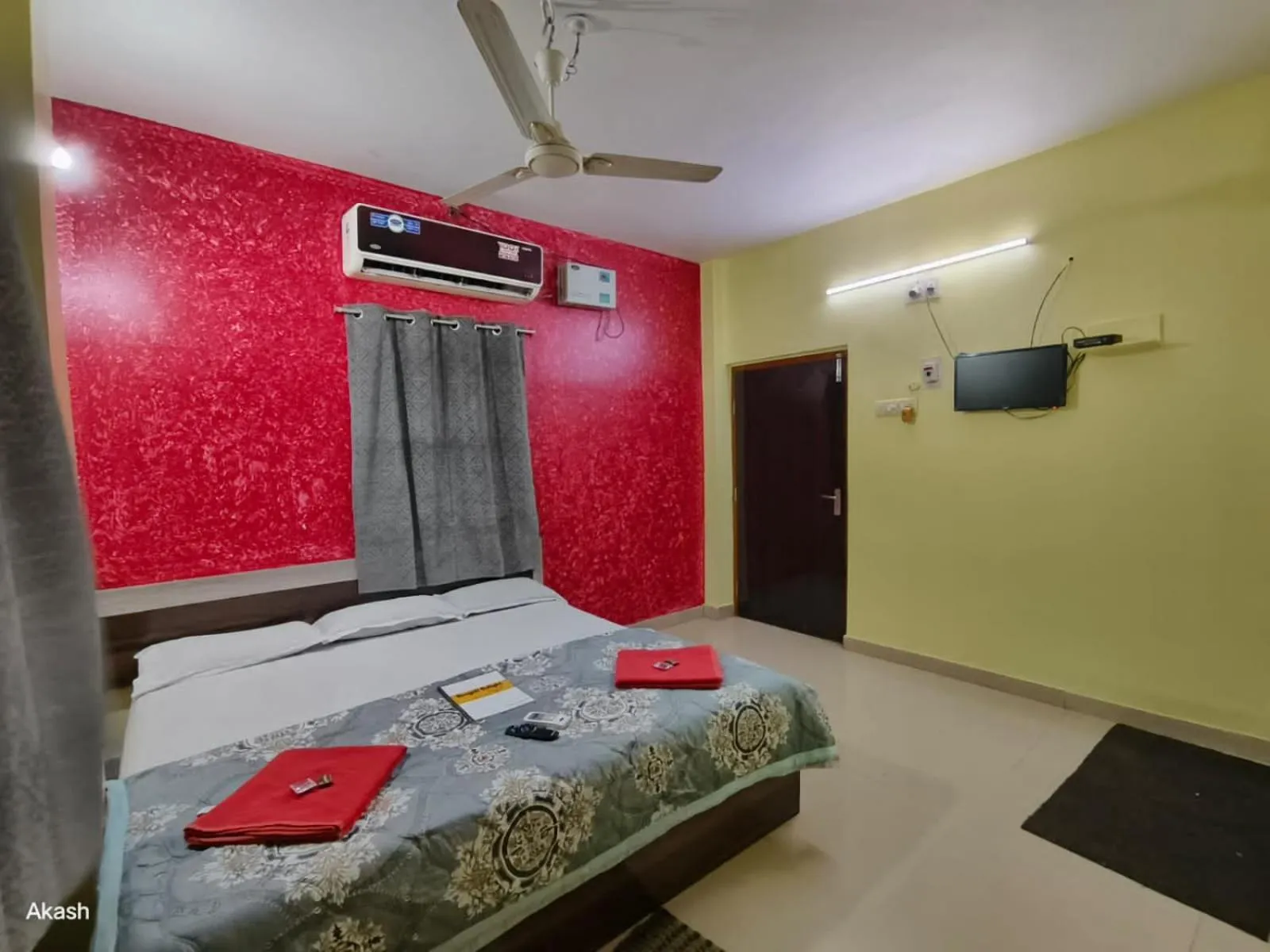 Bed in Hotel Bobby house 450m from beach & 1 km from temple