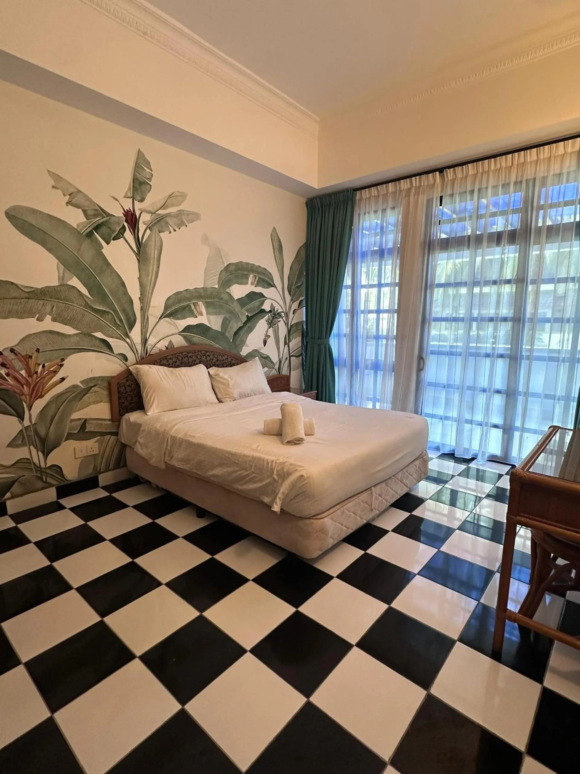 Bed in Long Sands Port Dickson