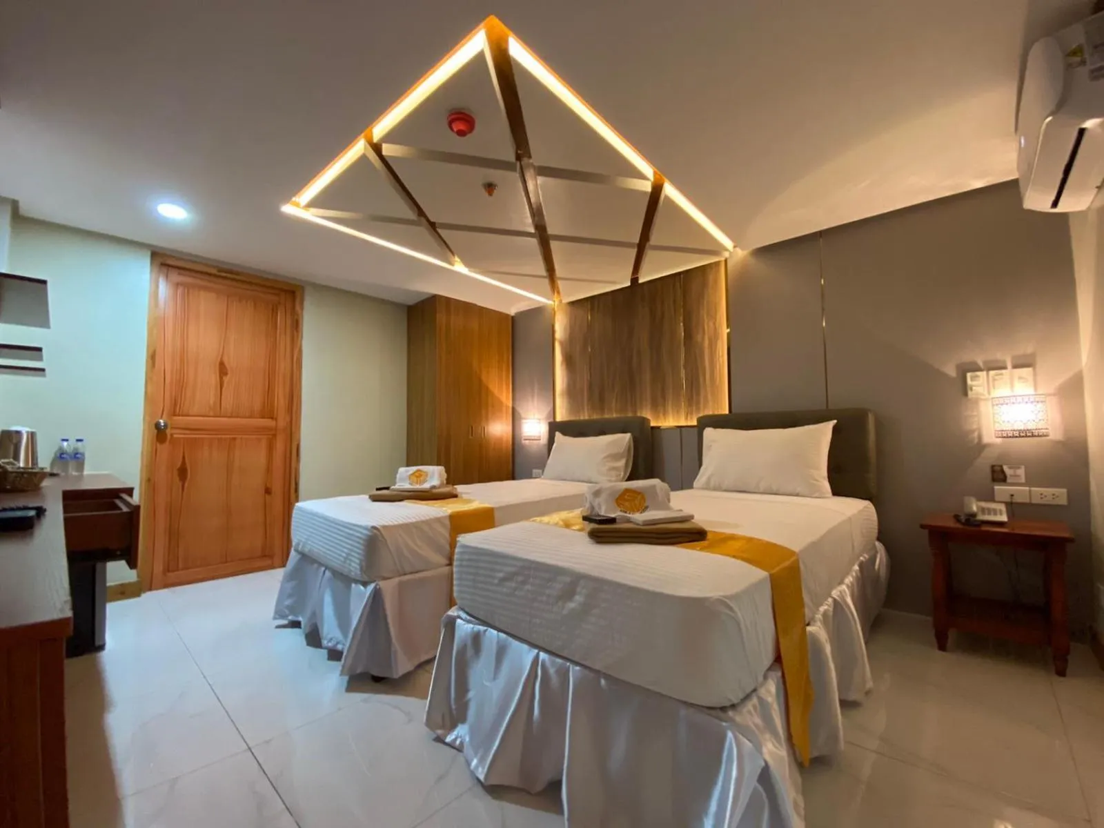 Bed in NGN Gran Hotel