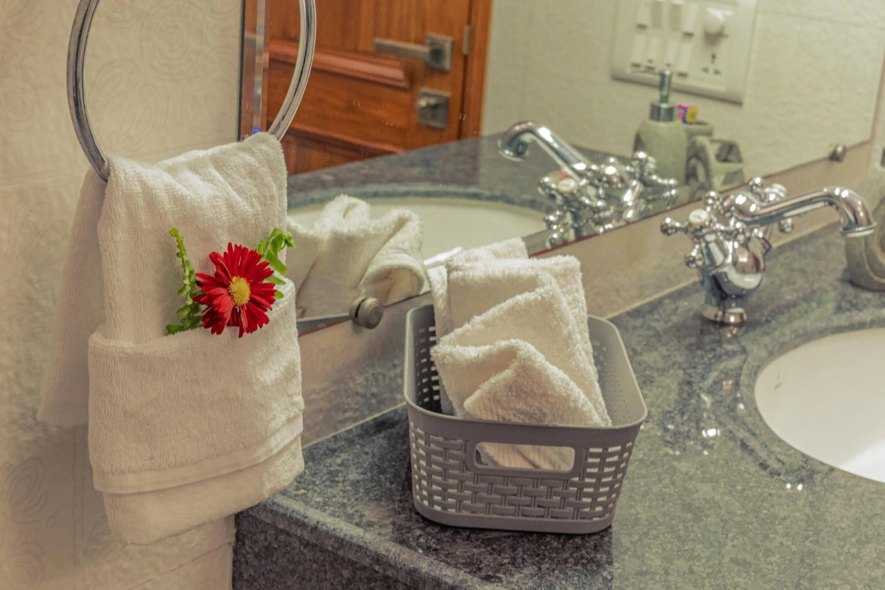 towels in Anchorage 42