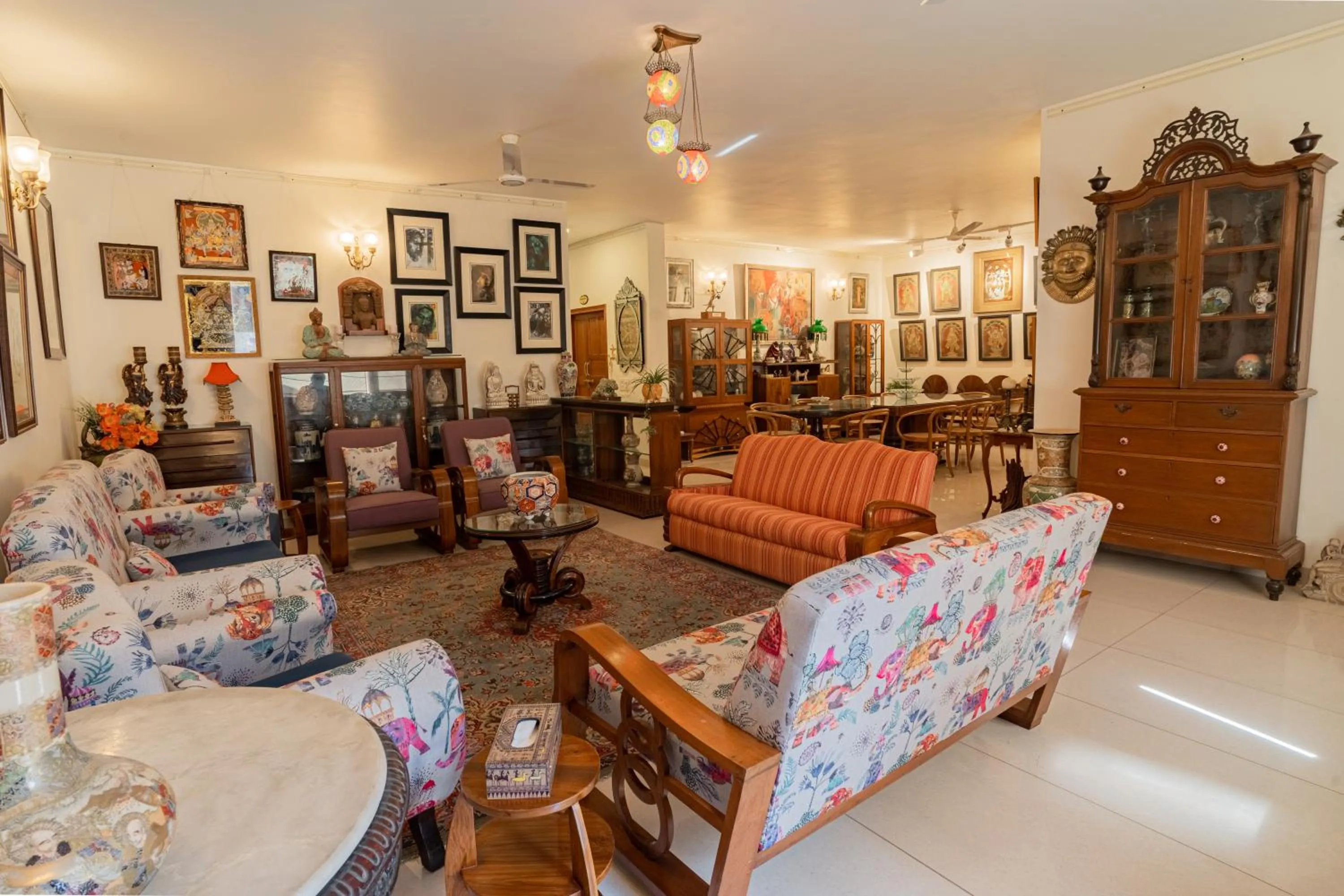 Living room in Anchorage 42