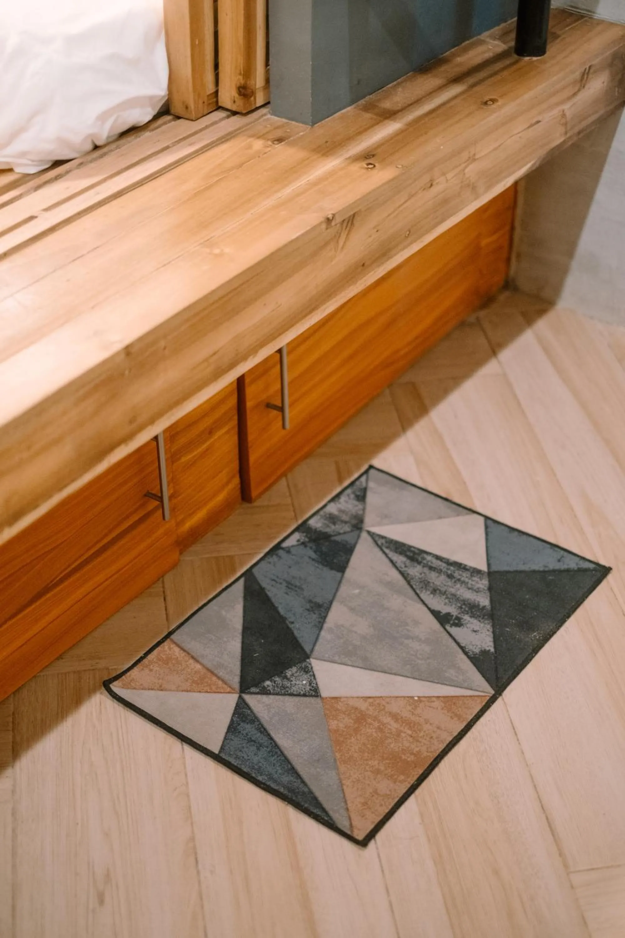 microwave in Happiness Hostel Siargao