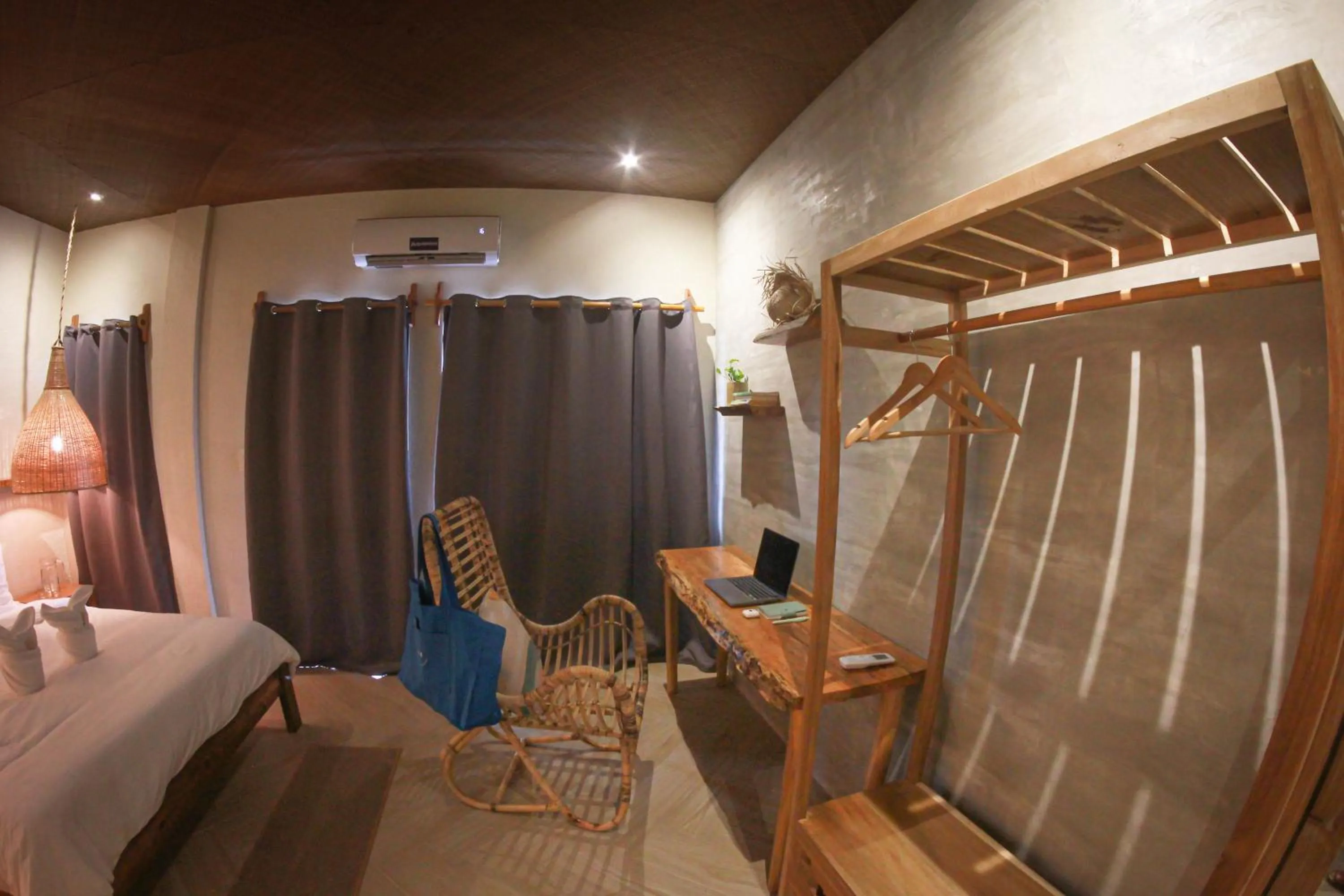 Bedroom, Bed in Happiness Hostel Siargao