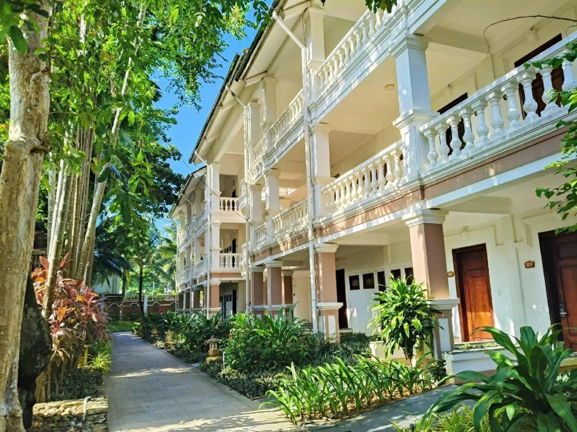 Property building in Tahiti Resort