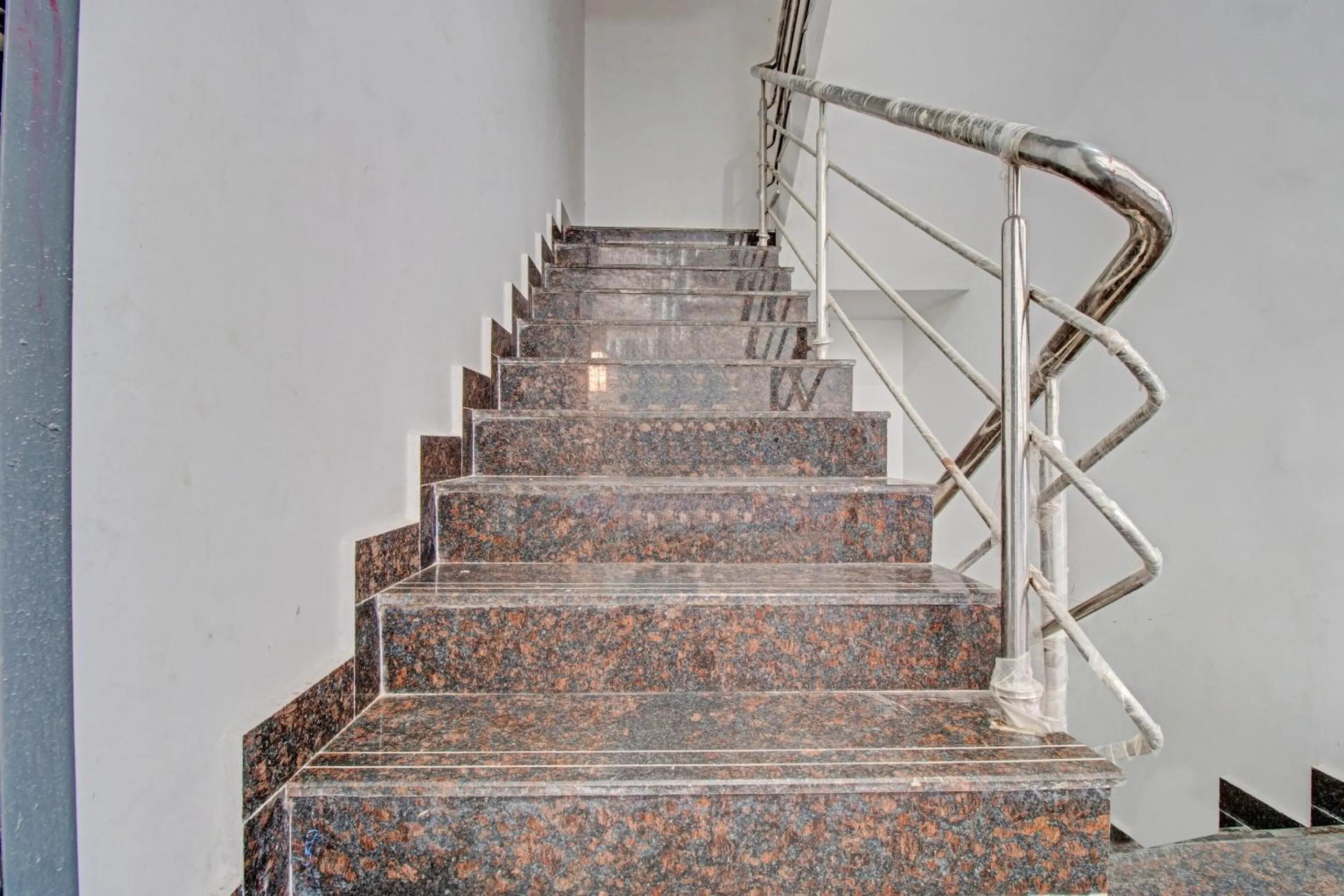 Lobby or reception in Collection O Petals Otium Business Hotel