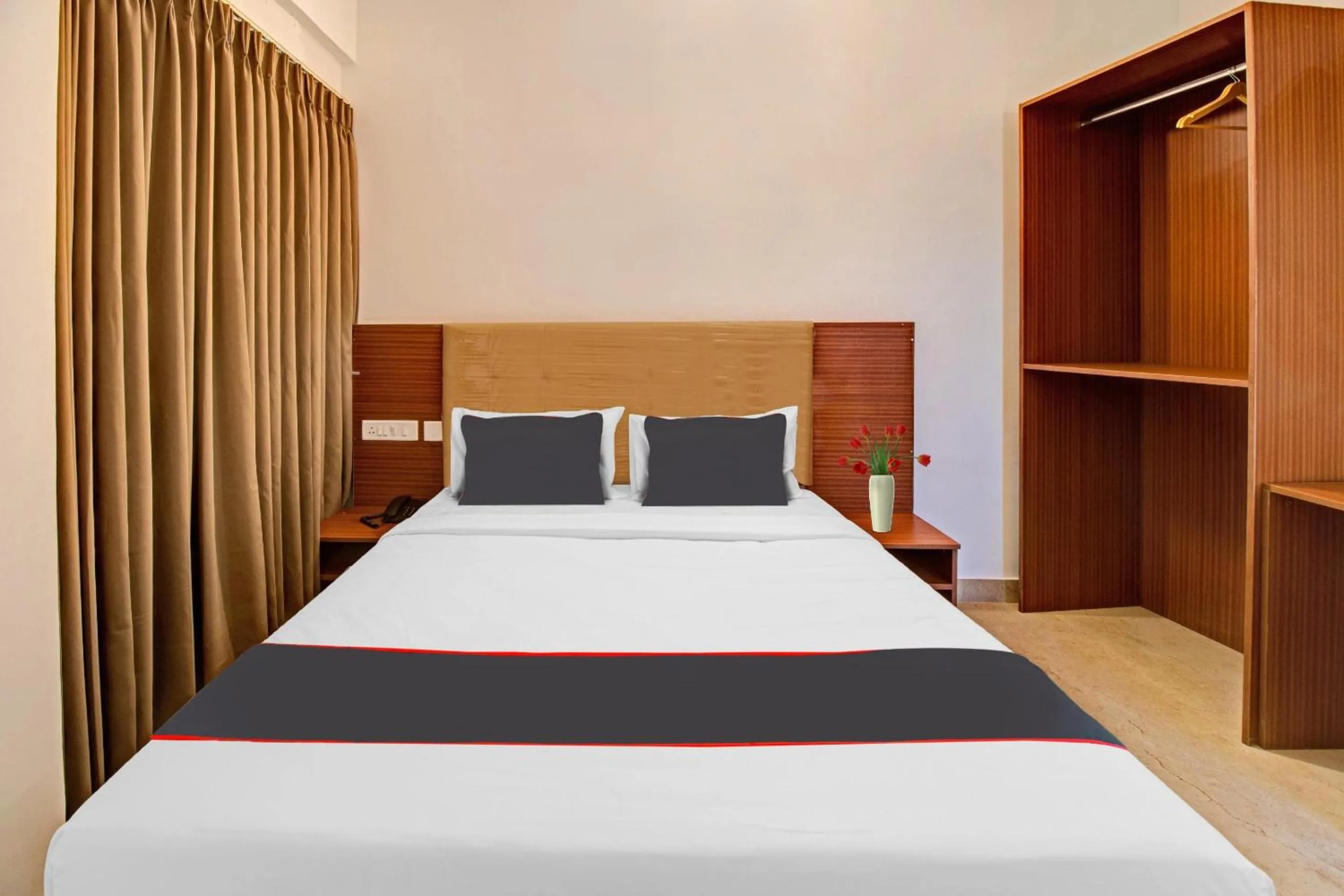 Bathroom, Bed in Collection O Petals Otium Business Hotel