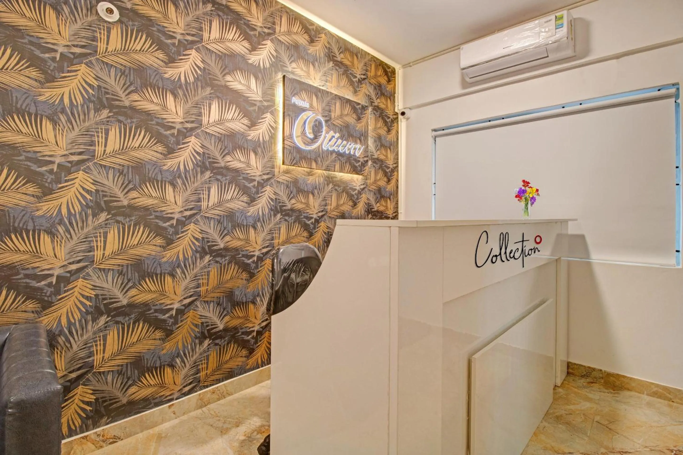 Lobby or reception in Collection O Petals Otium Business Hotel