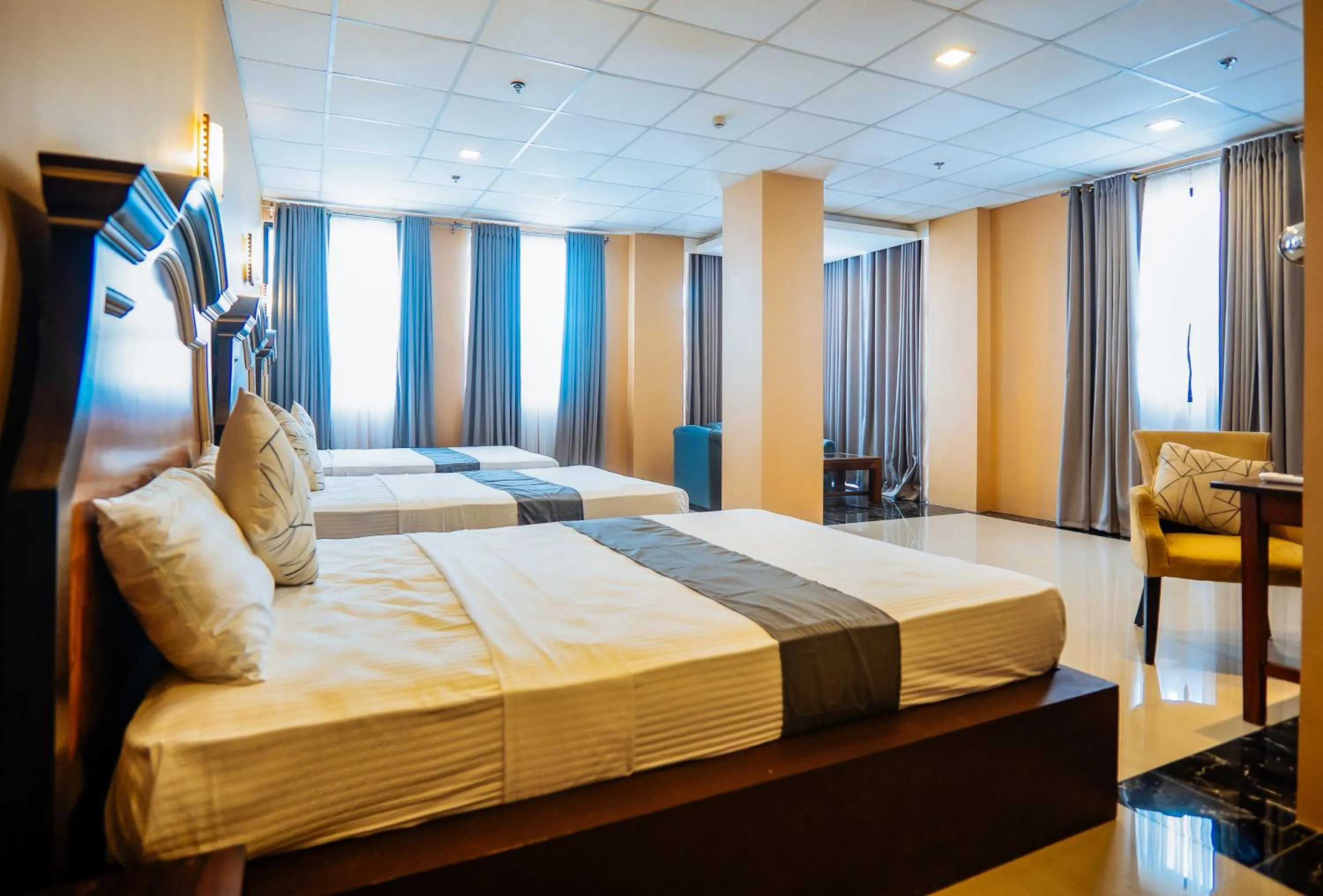 Bed in RedDoorz Plus @ Hotel Platinum Occidental Mindoro