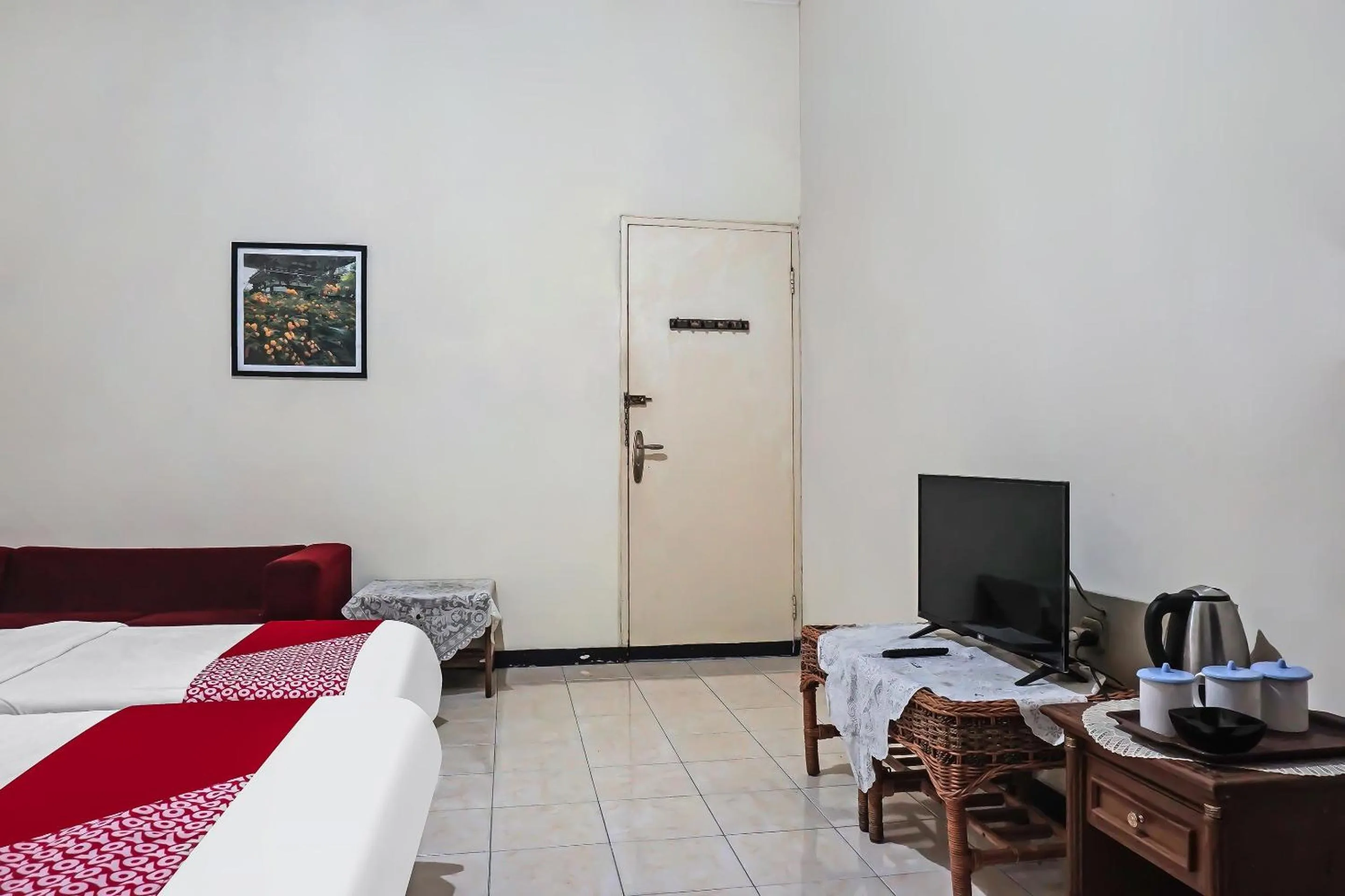 Bedroom, Bed in Hotel O Bogor Guest House