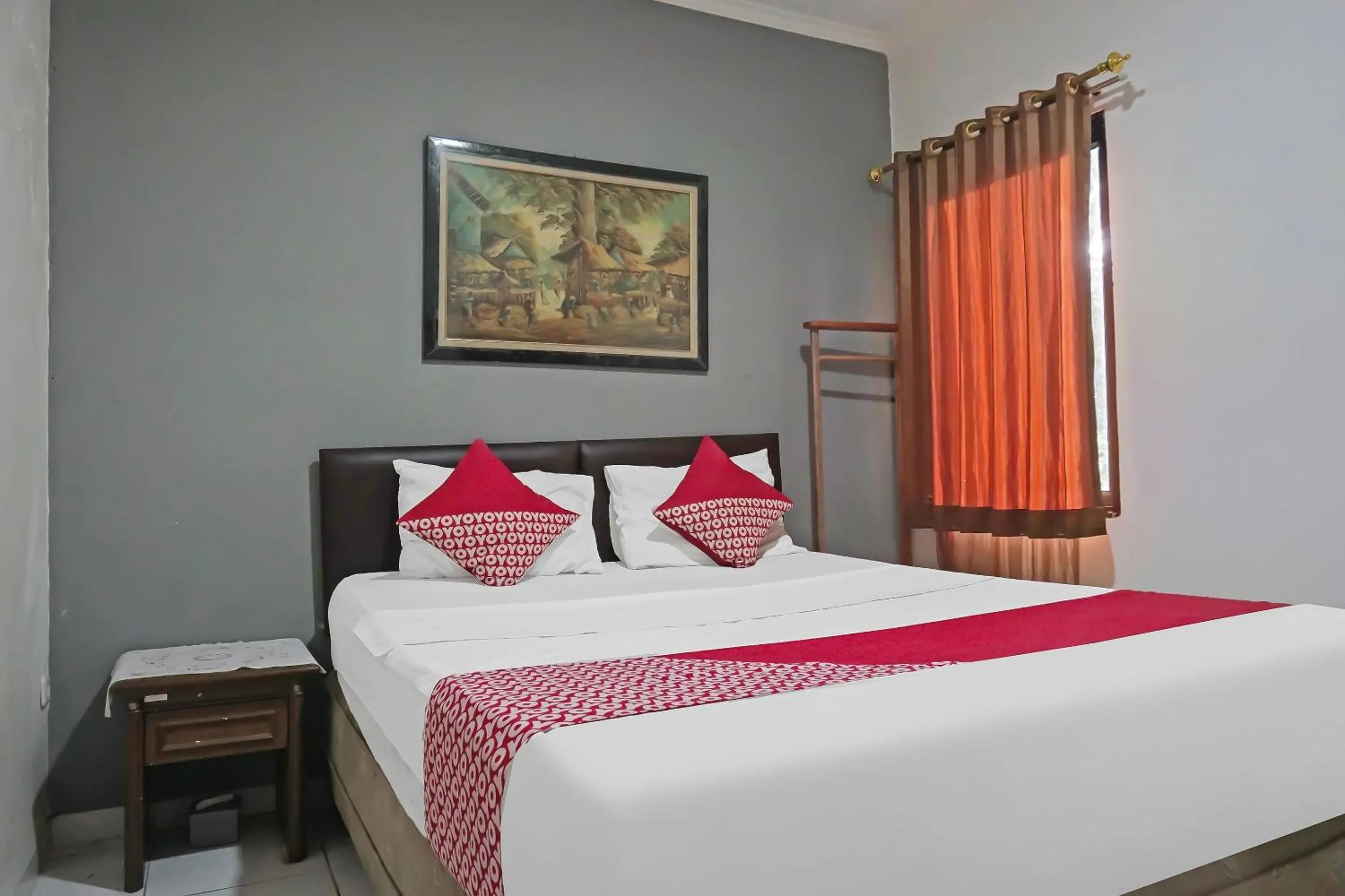 Bedroom, Bed in Hotel O Bogor Guest House