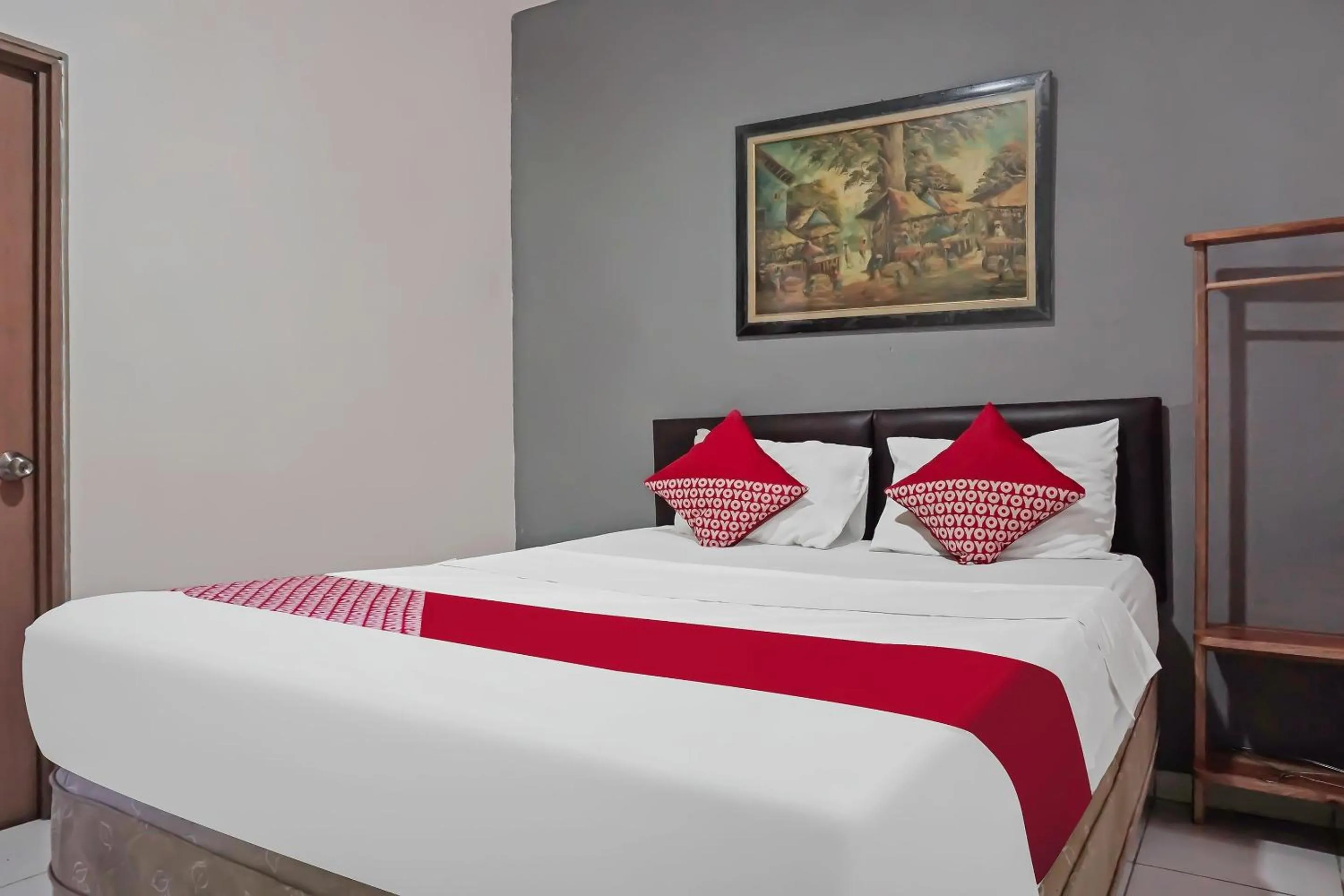 Bedroom, Bed in Hotel O Bogor Guest House