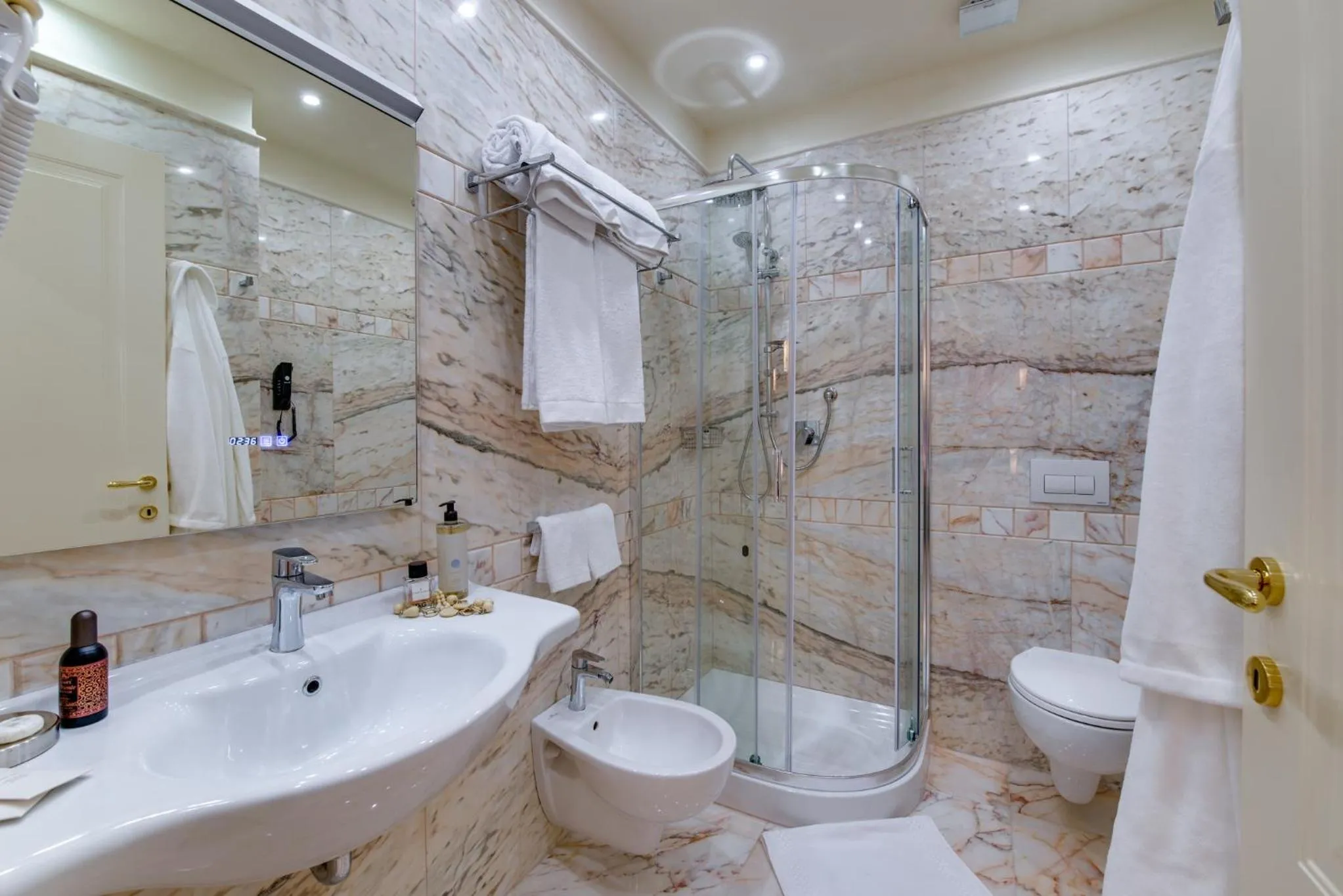 La Paloma Blanca Hotel