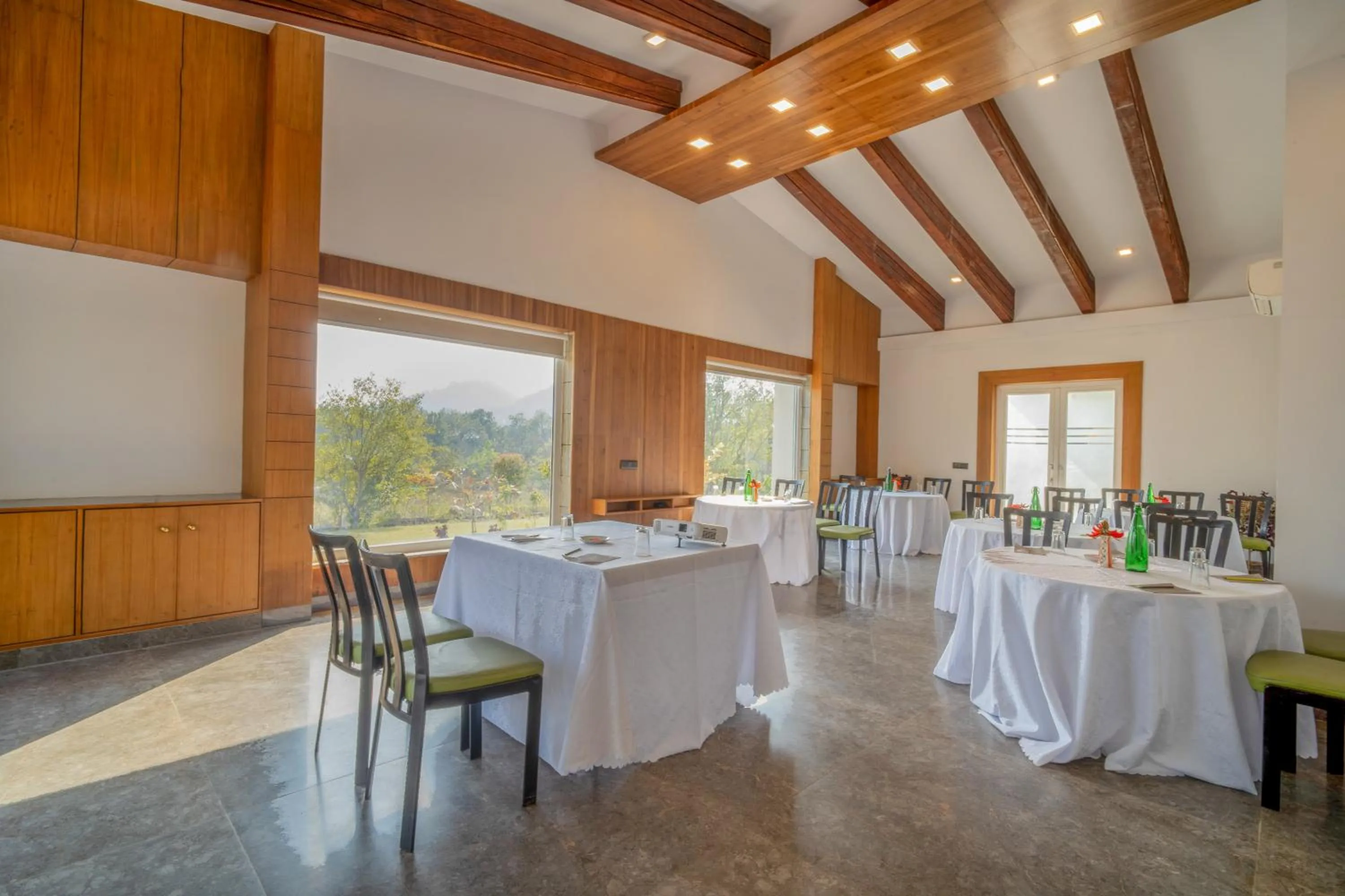 Restaurant/places to eat in The Corbett Greens