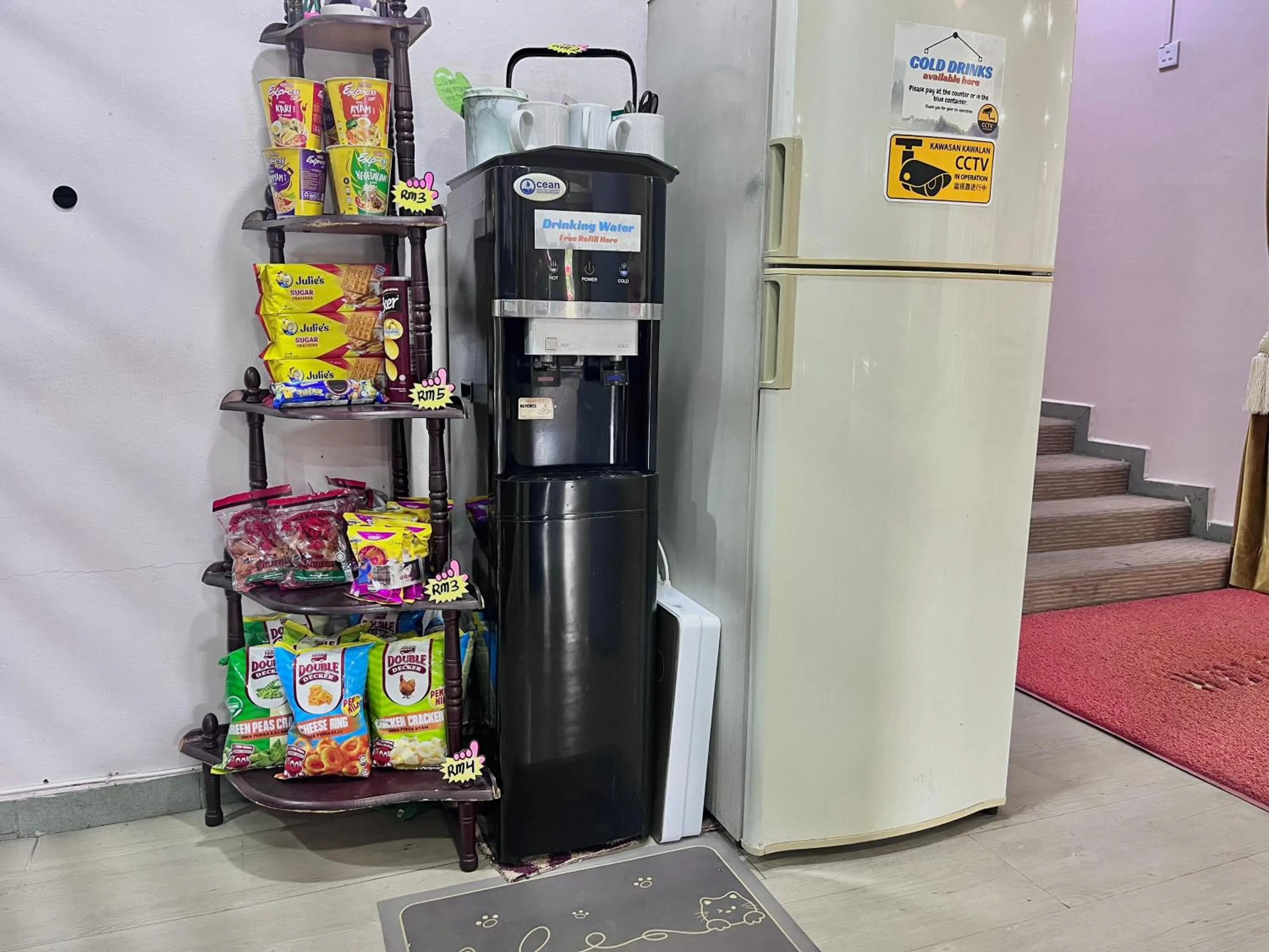 Food and drinks in Heng Ann Guest House