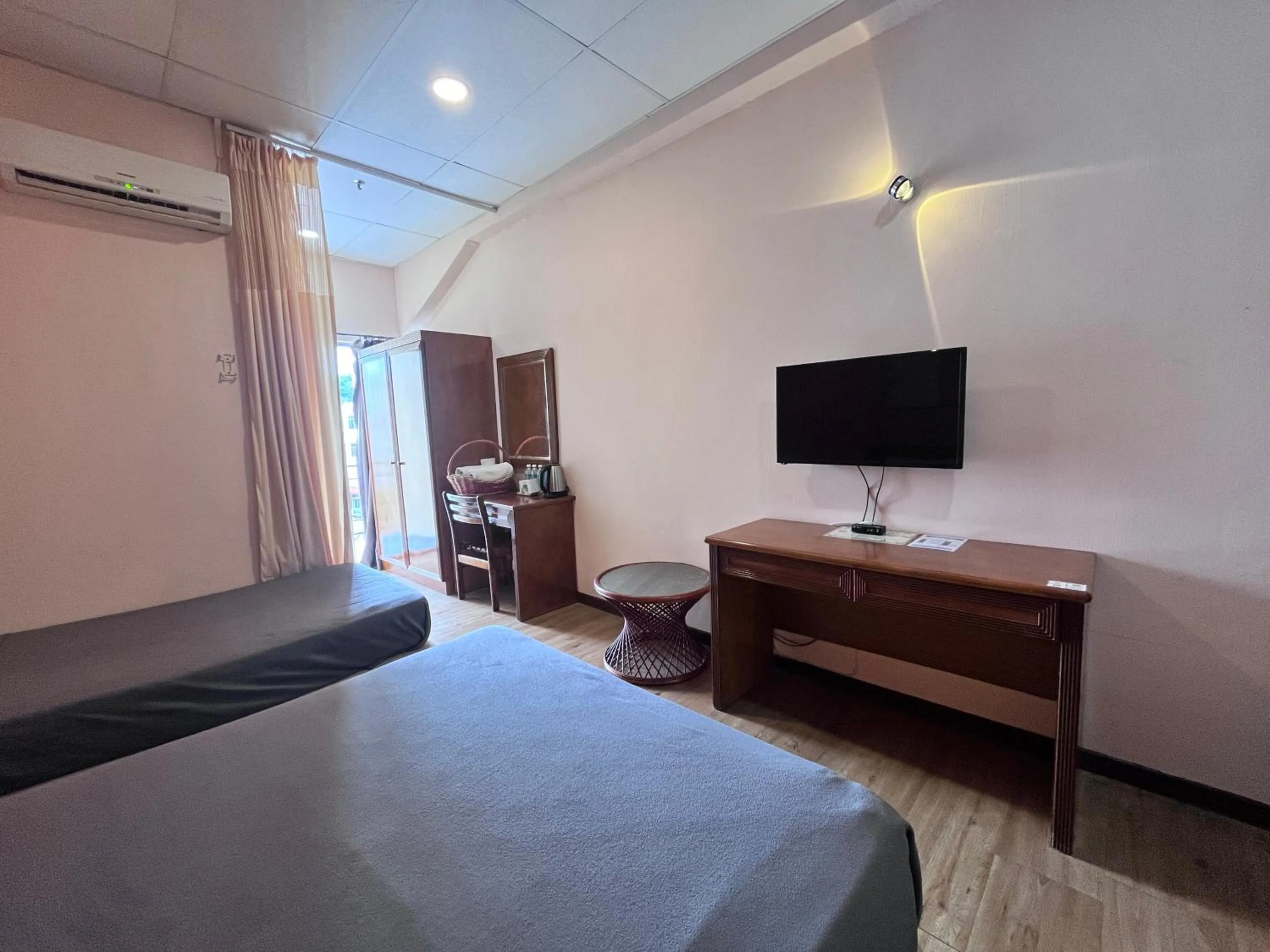 Bedroom, Bed in Heng Ann Guest House