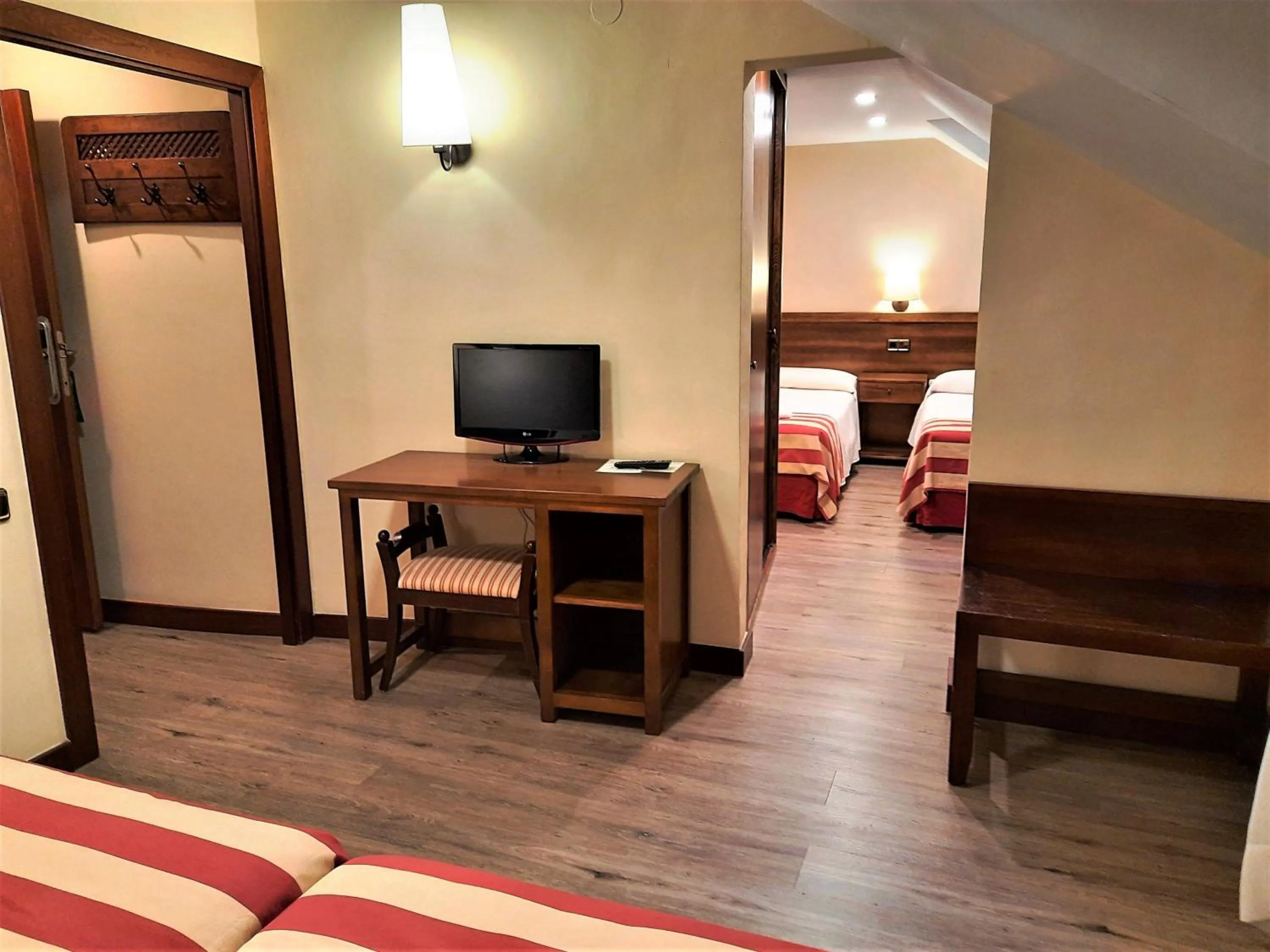 Bed in Hotel Urogallo