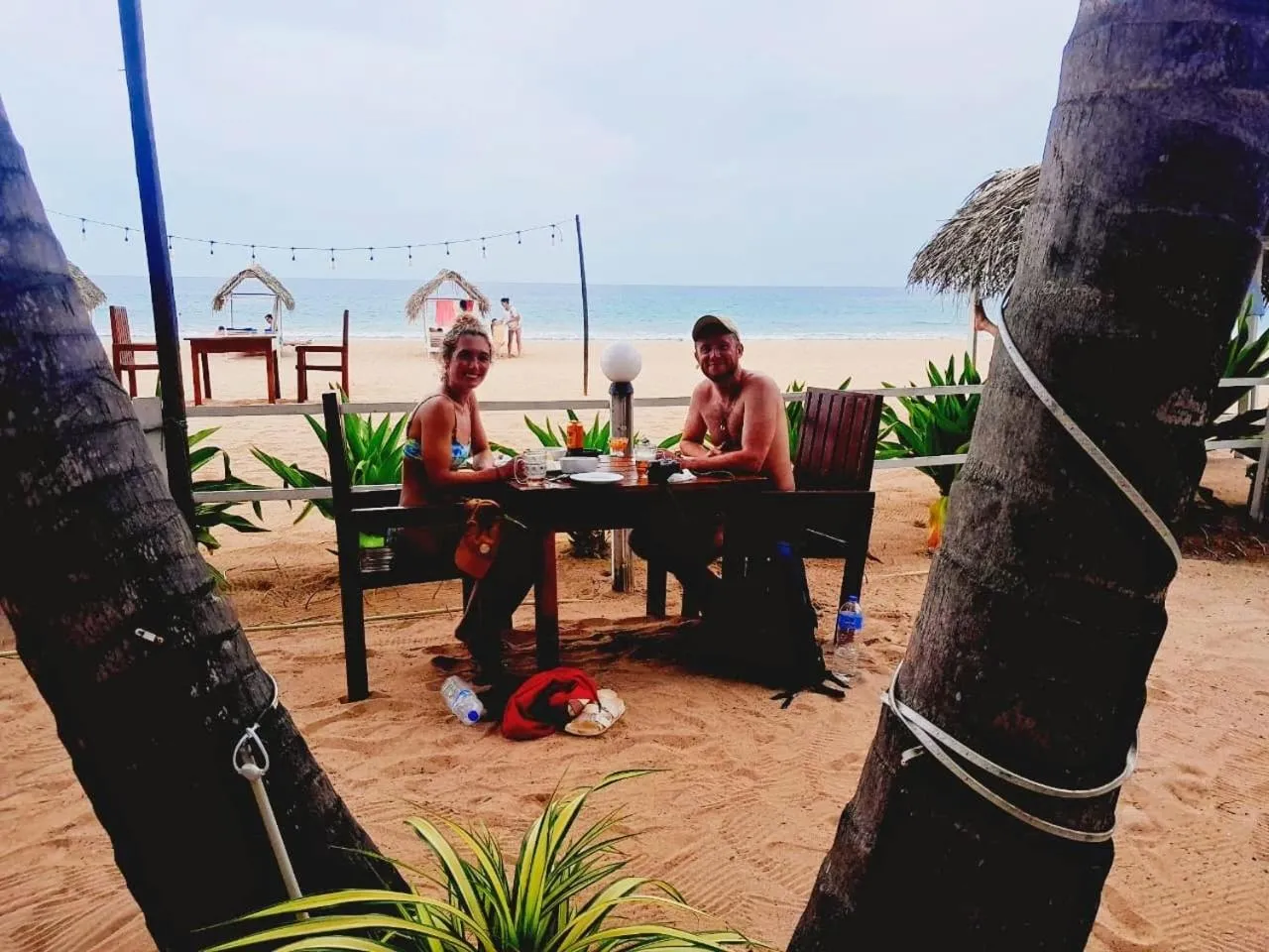 Dining area in Hotel Coral Bay