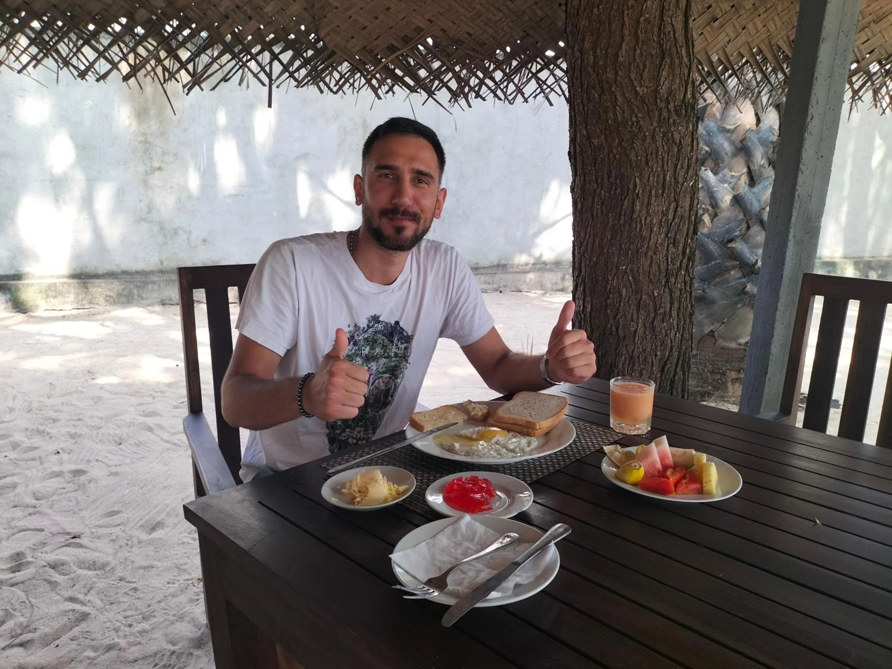 Breakfast in Hotel Coral Bay