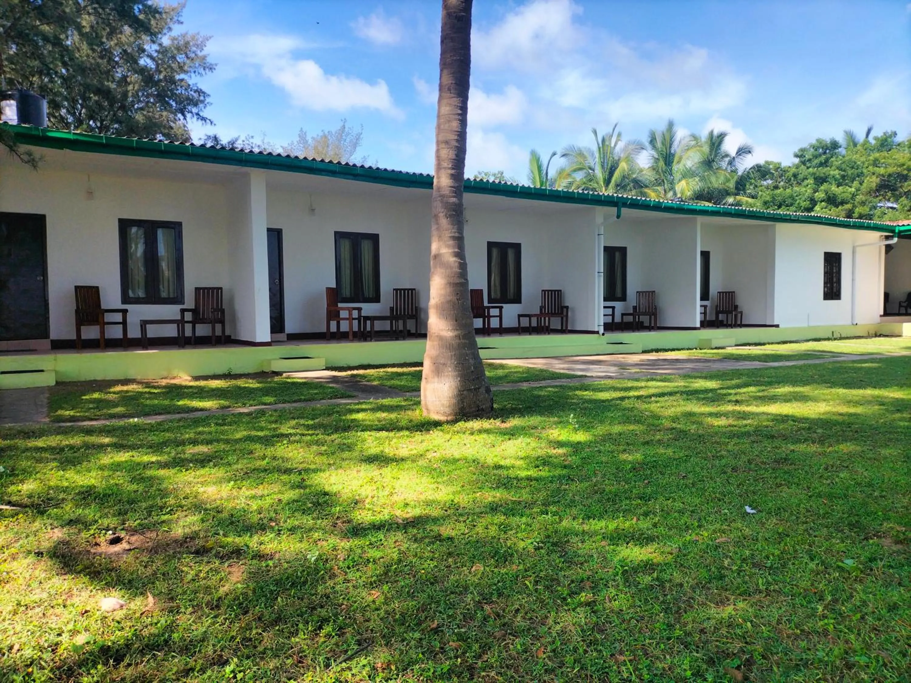 Garden view in Hotel Coral Bay