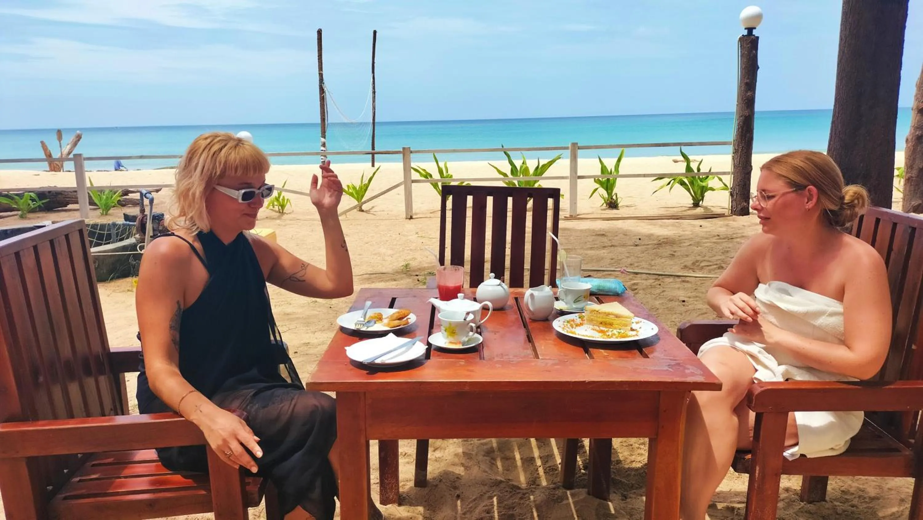 Restaurant/places to eat in Hotel Coral Bay