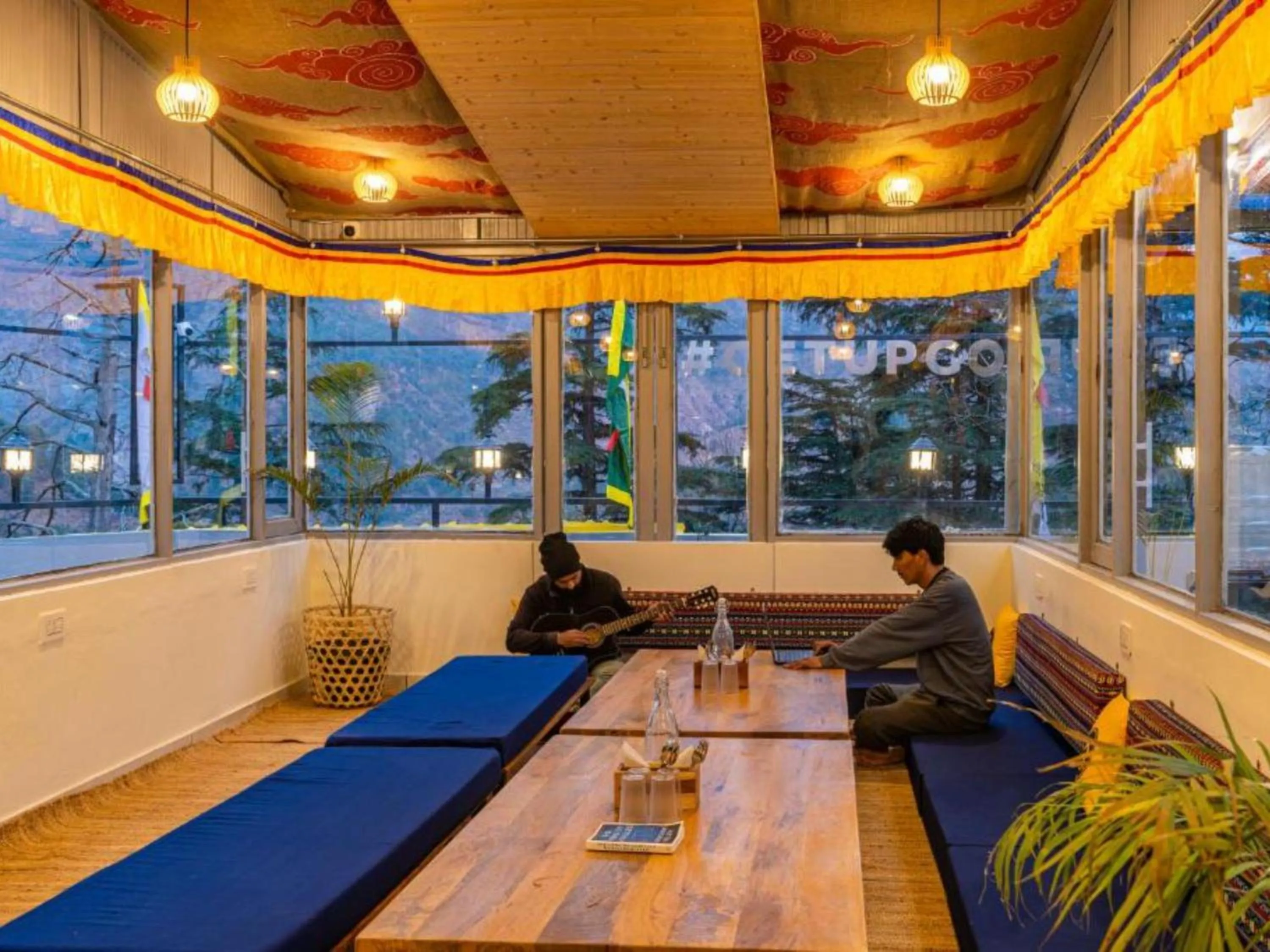 Living room in The Hosteller Mcleodganj, Mall Road