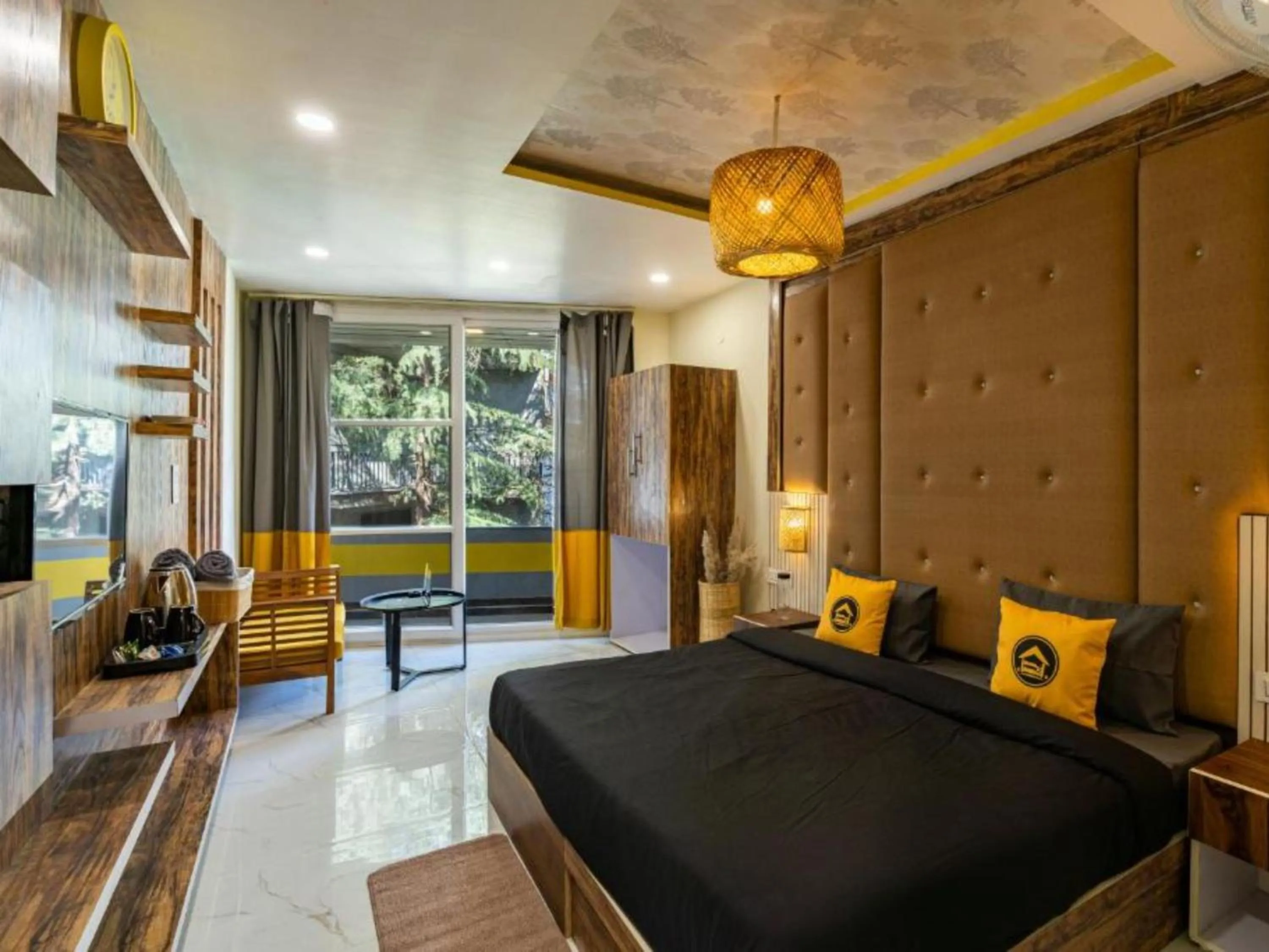 Bed in The Hosteller Mcleodganj, Mall Road